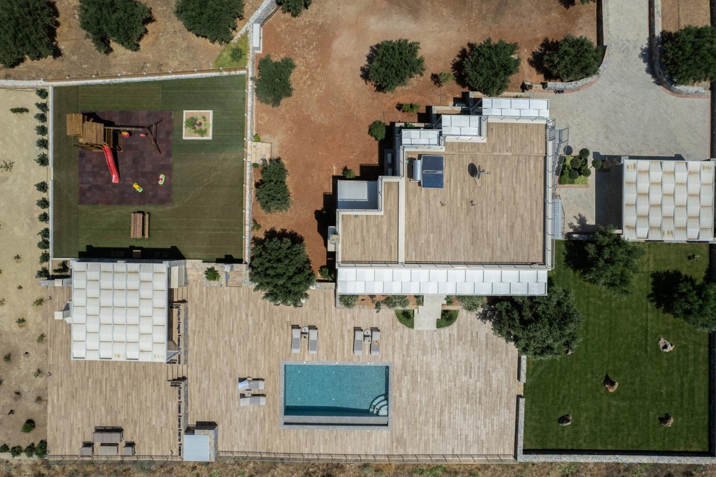 Villa Of the Hill with Heated Pool, BBQ & Kids Playground view 2