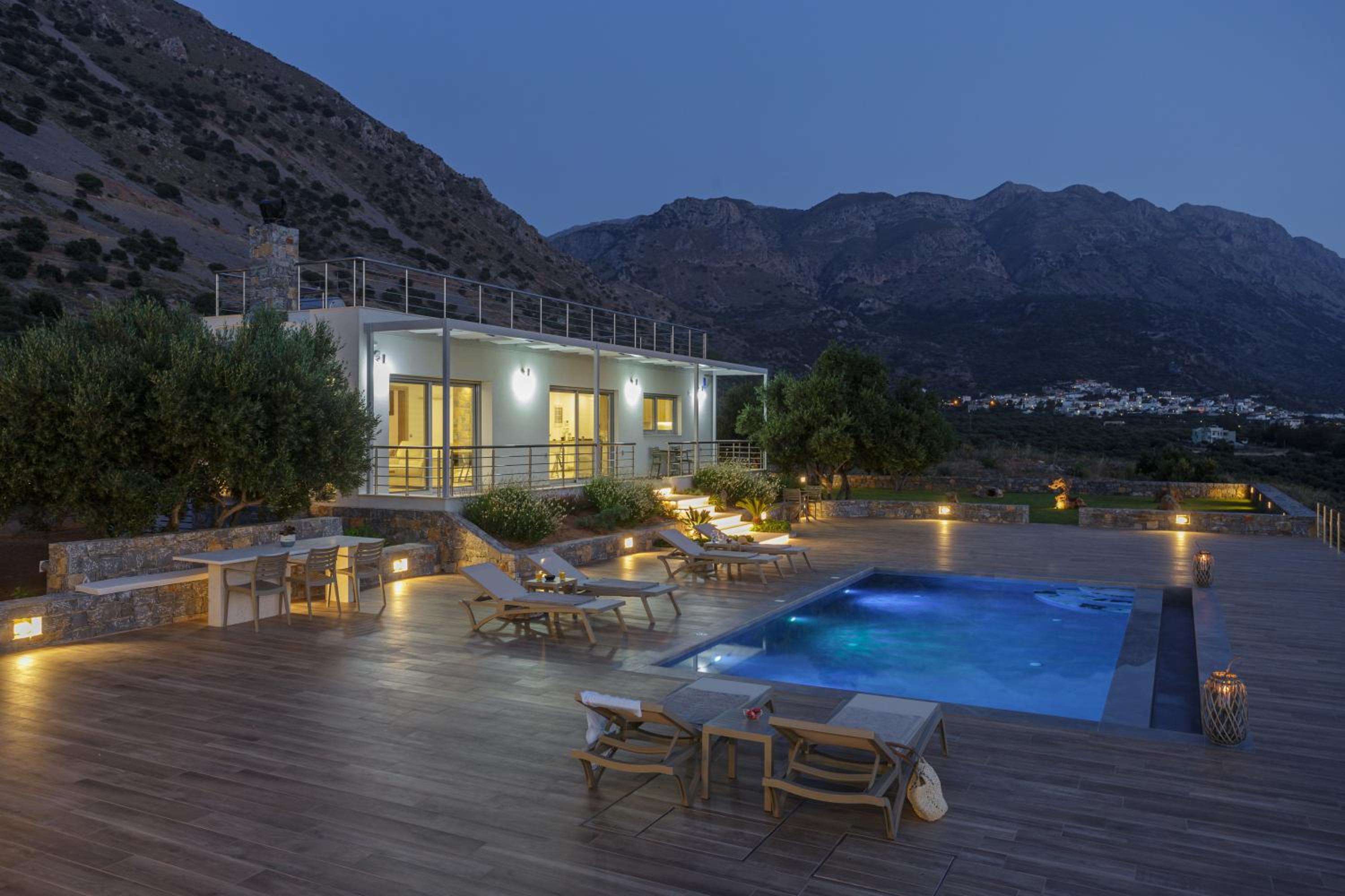 Villa Of the Hill with Heated Pool, BBQ & Kids Playground view 3