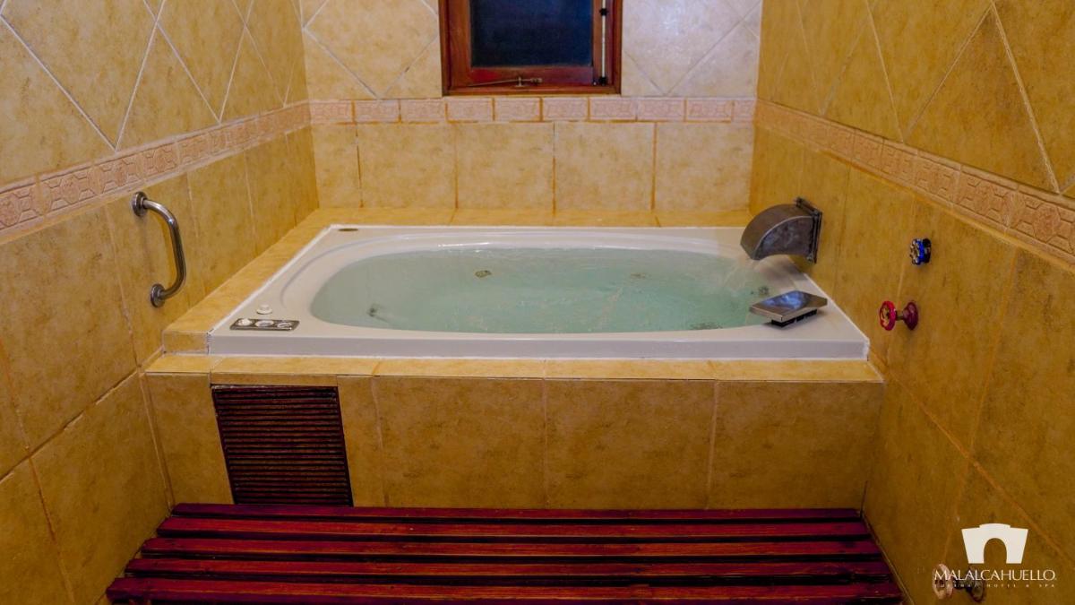 Jacuzzi