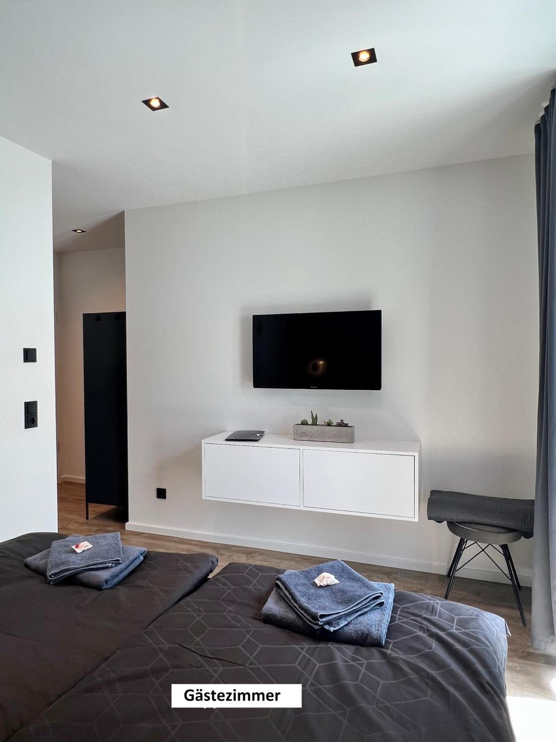 "Auslese 54" -Direkt am Moselufer- Gastezimmer  Ferienwohnung - Property Image 8