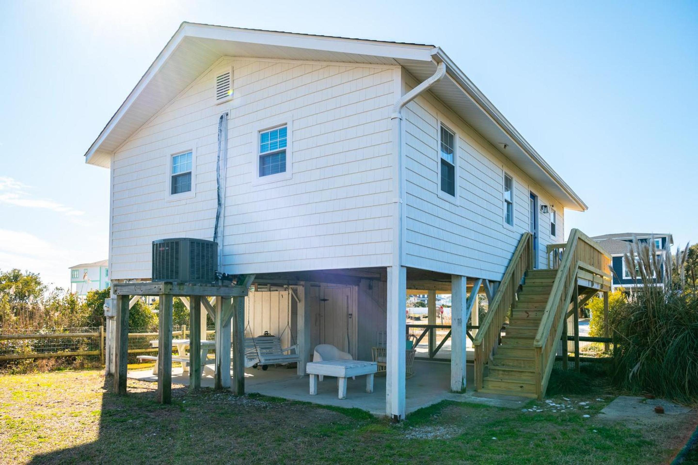Splendid Days by Oak Island Accommodations