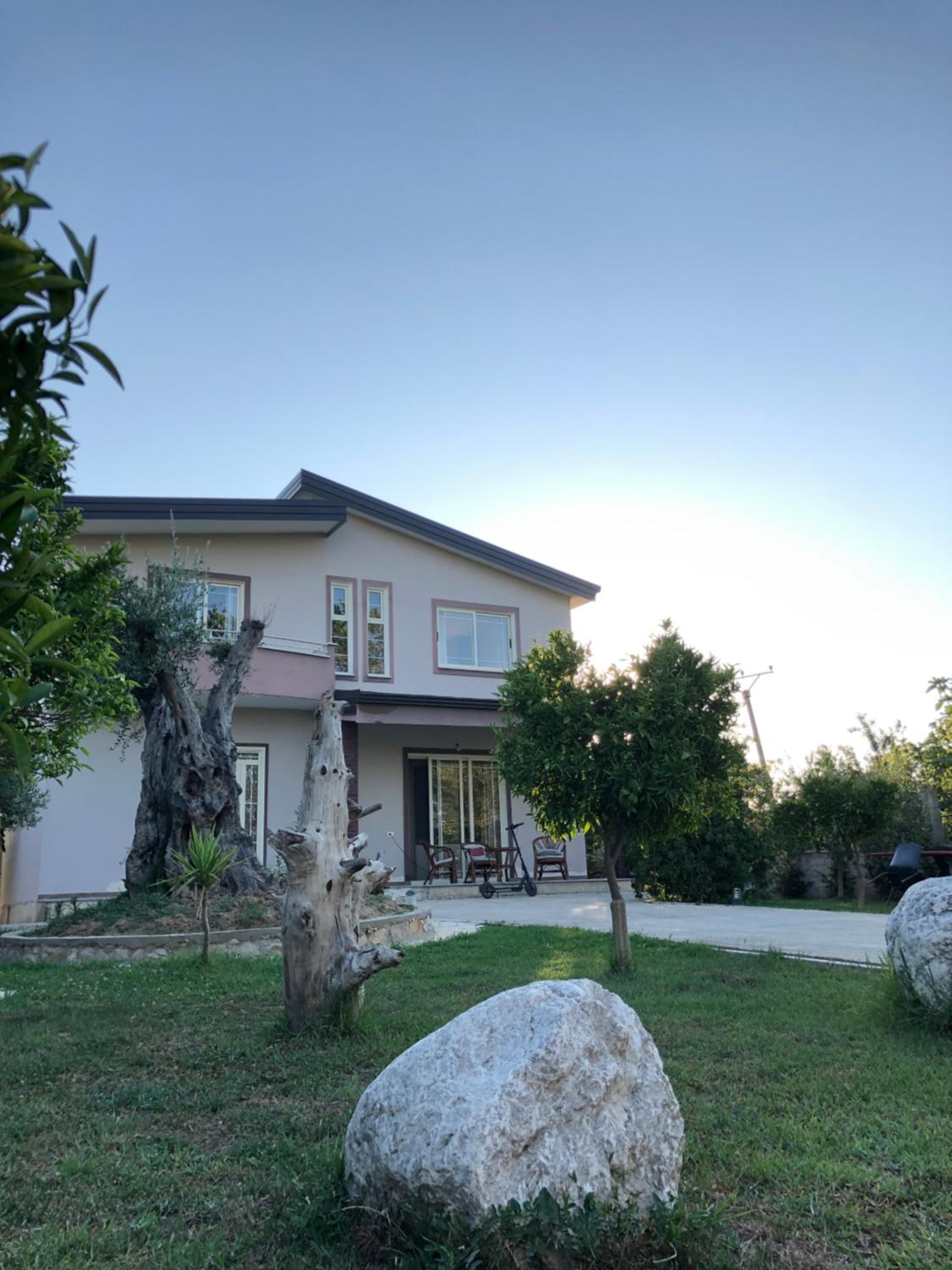 SunnySide Villa