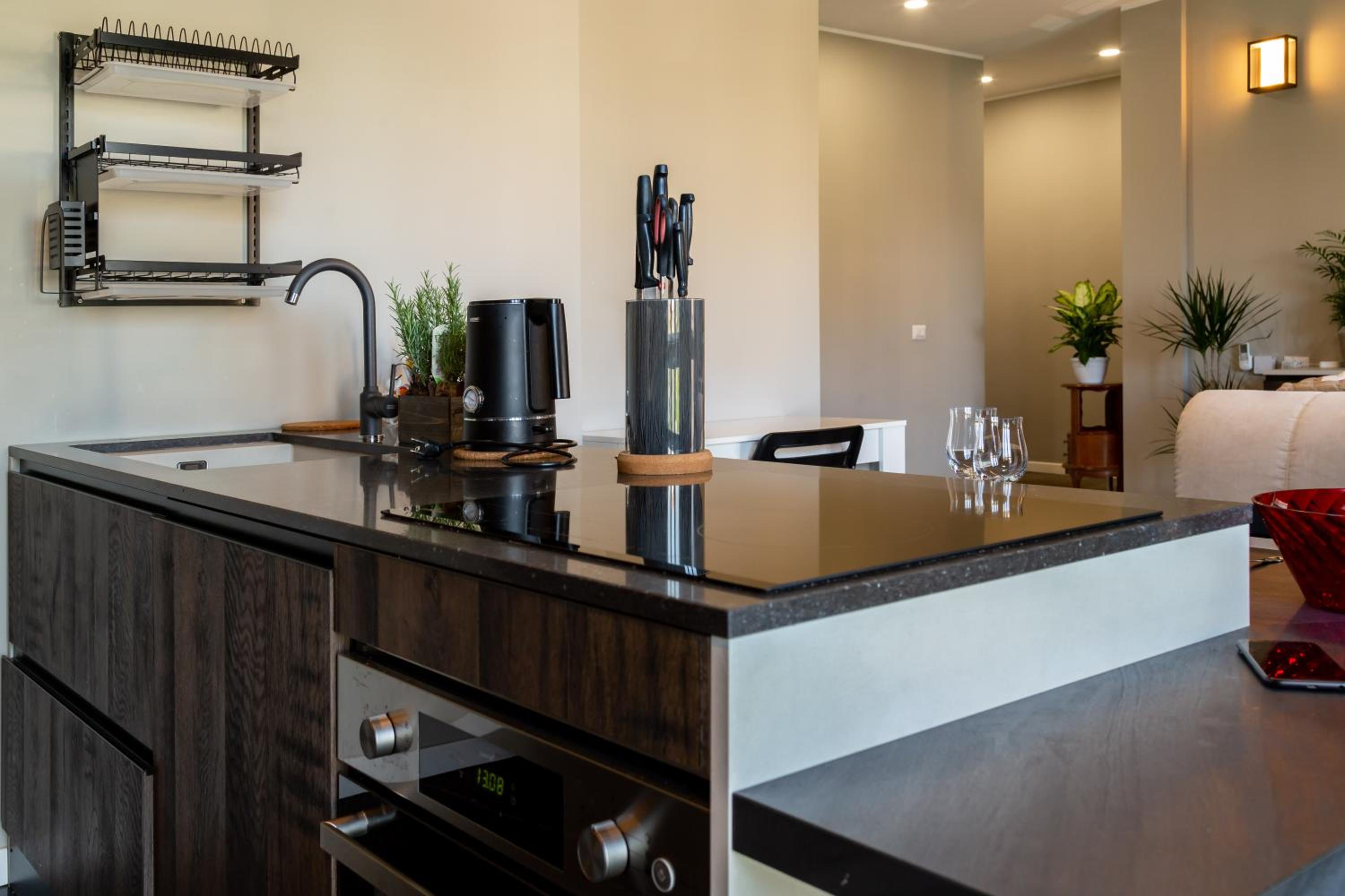 La Preziosa Apartment - by Host4U view 4