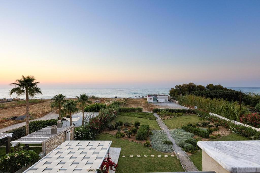 Yiannis Apartments