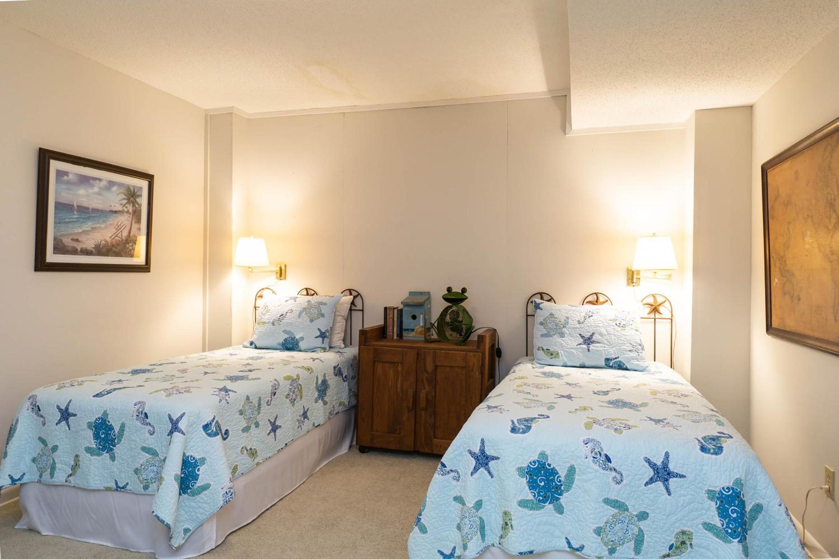 Jonahs Whale by Oak Island Accommodations view 4