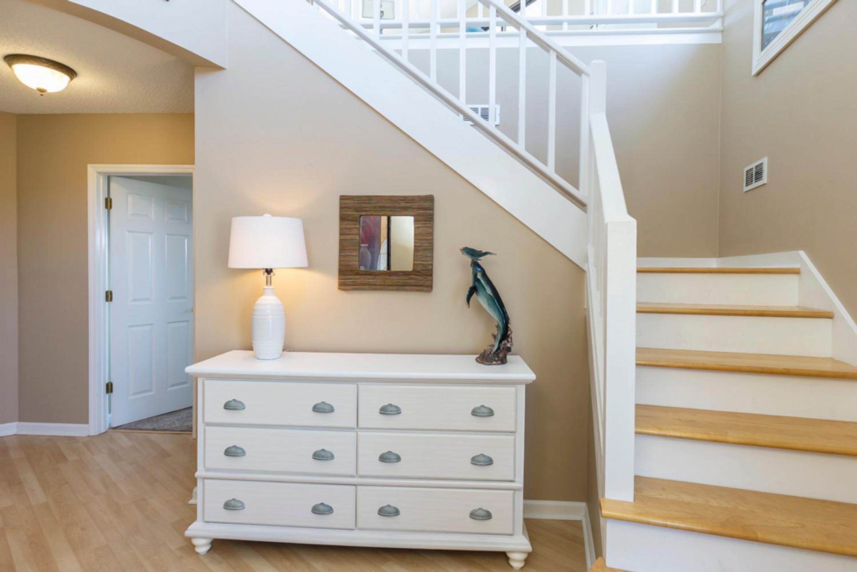 Island Tower by Oak Island Accommodations view 4