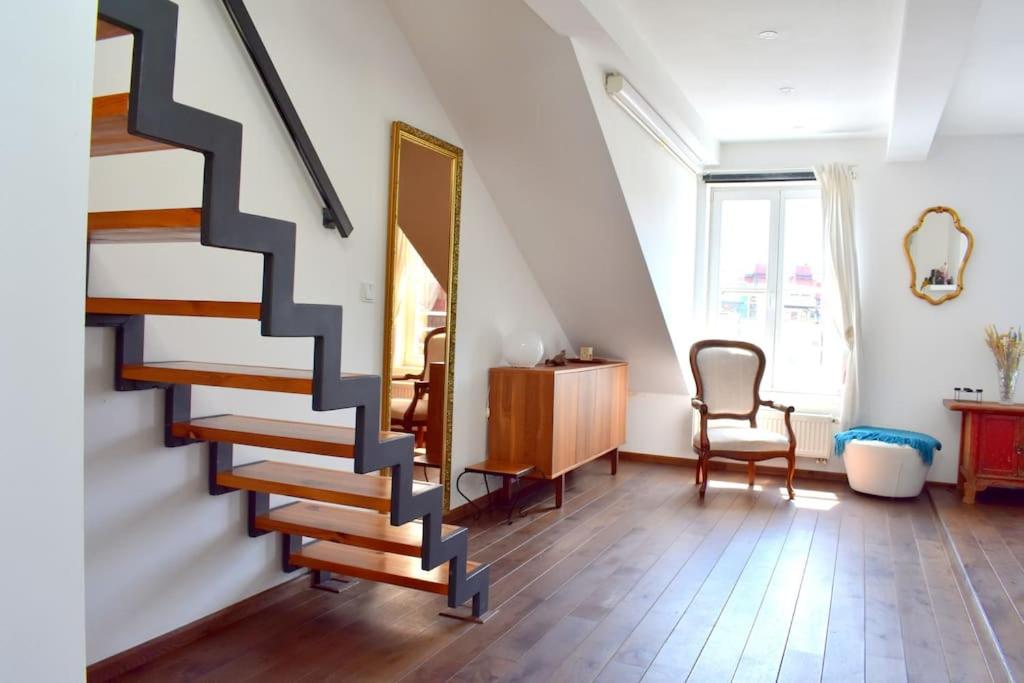 Lux Duplex rooftop loft with an amazing terrace & home cinema