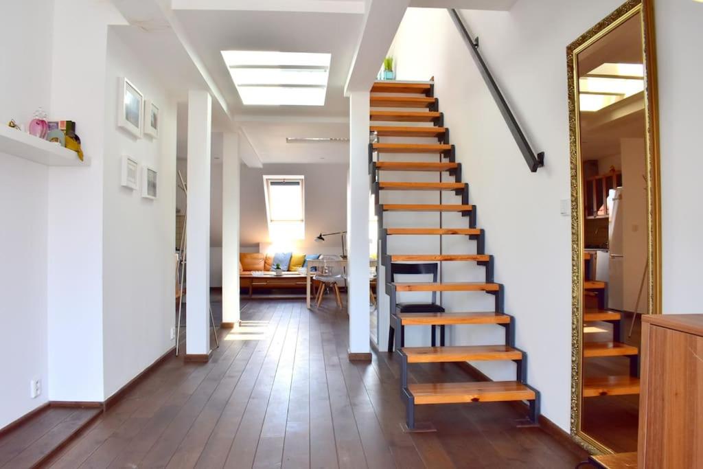 Lux Duplex rooftop loft with an amazing terrace & home cinema