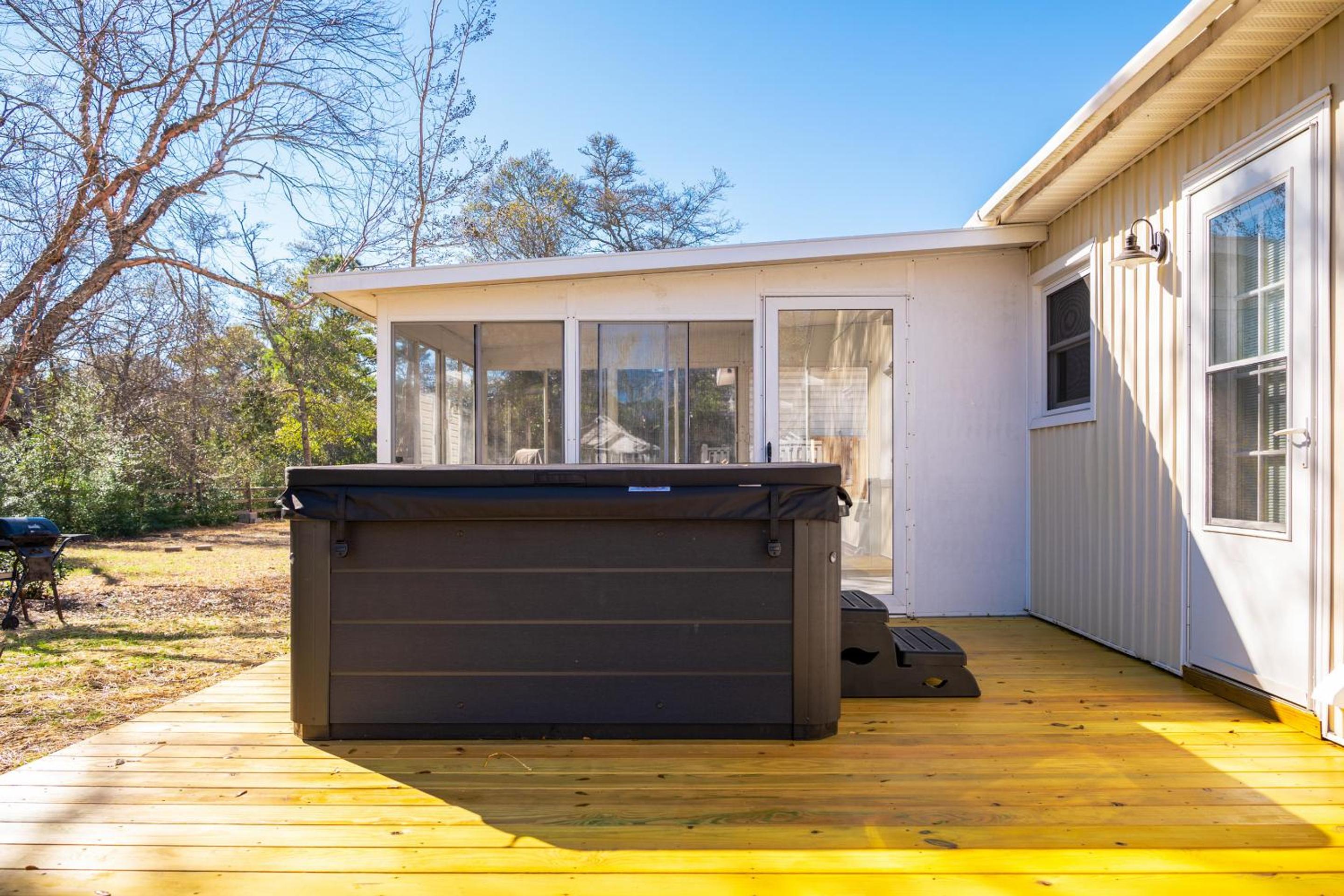Island Breeze by Oak Island Accommodations view 5