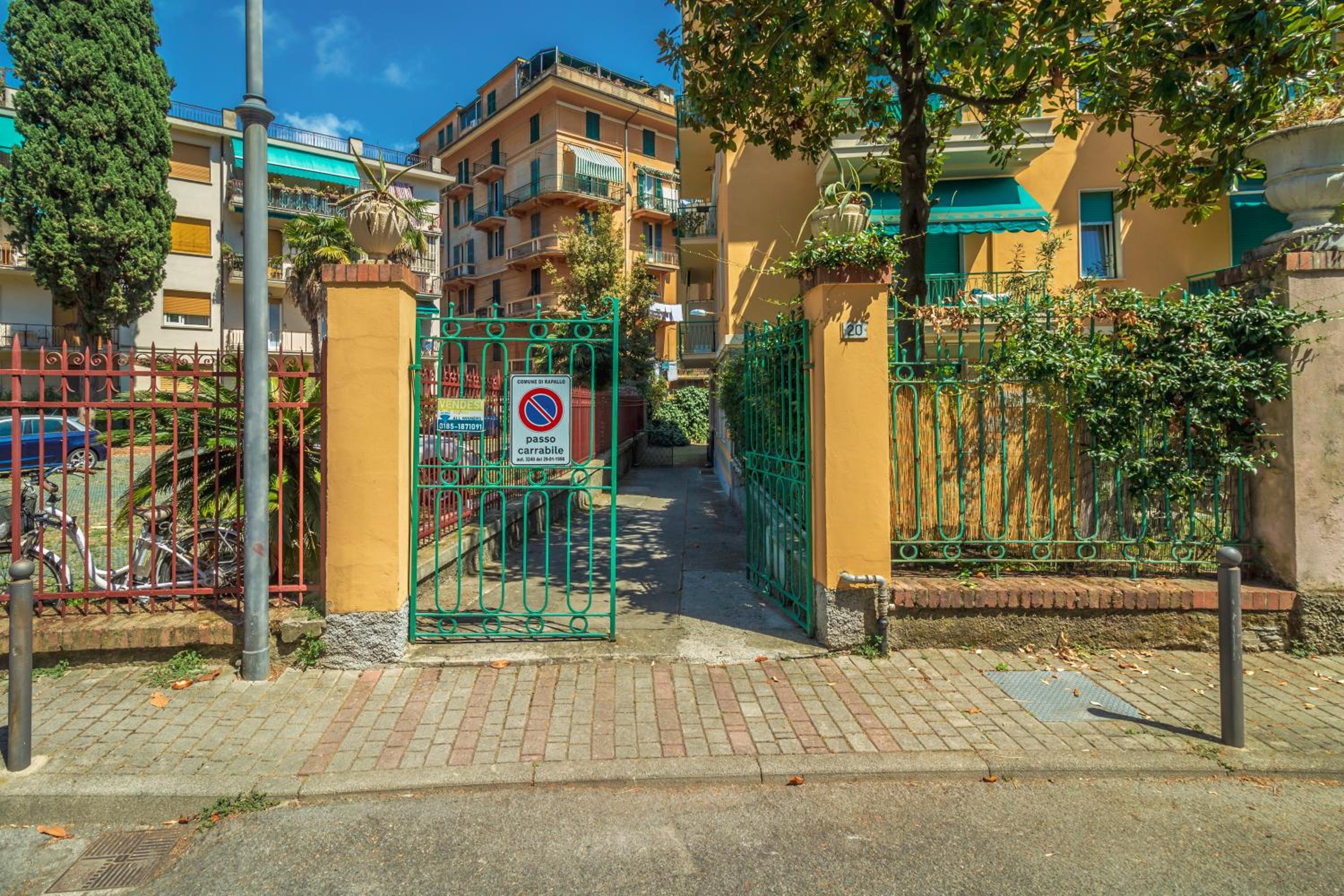 IL GIARDINO NASCOSTO Relax vicino al porto