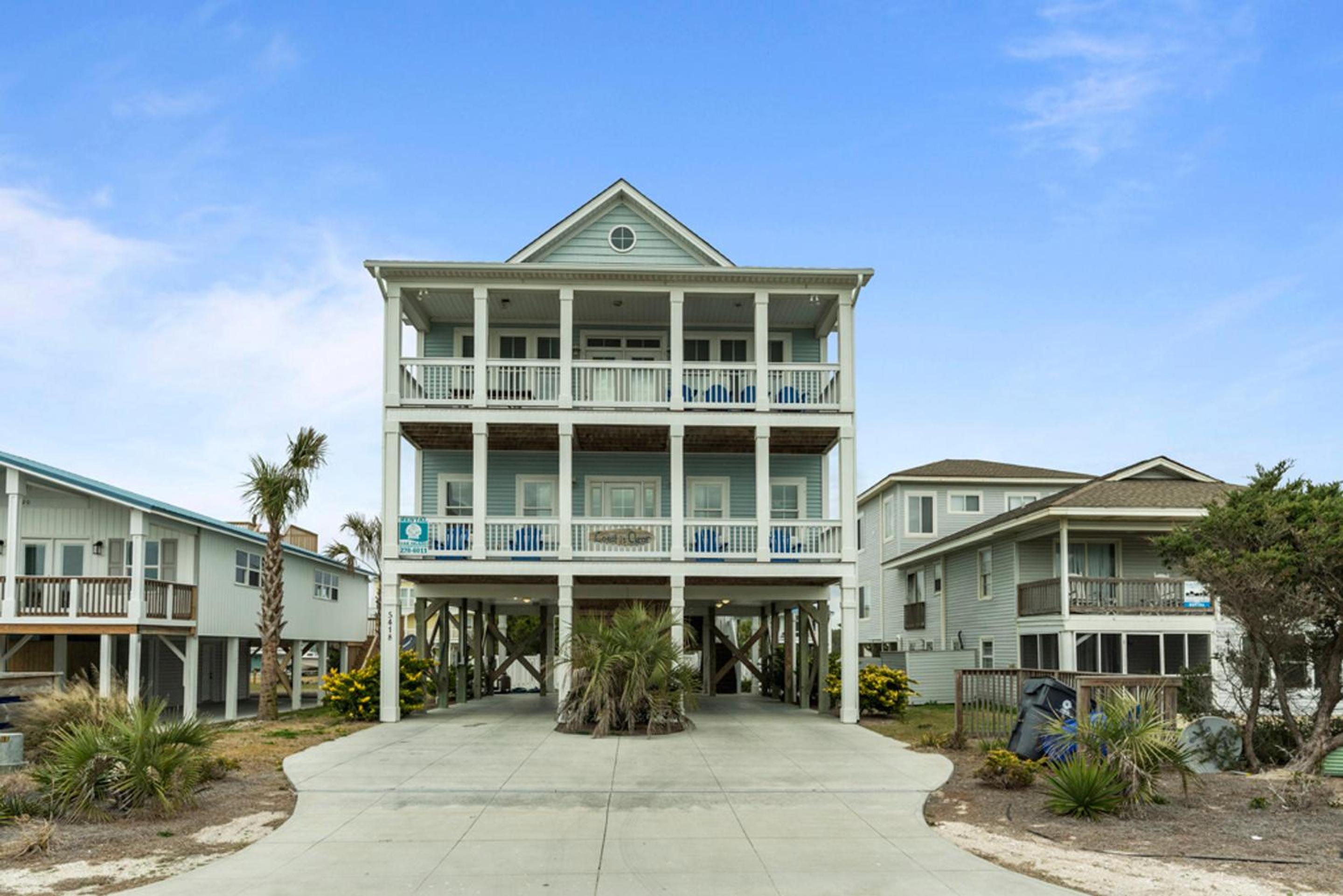 Coast is Clear by Oak Island Accommodations view 4