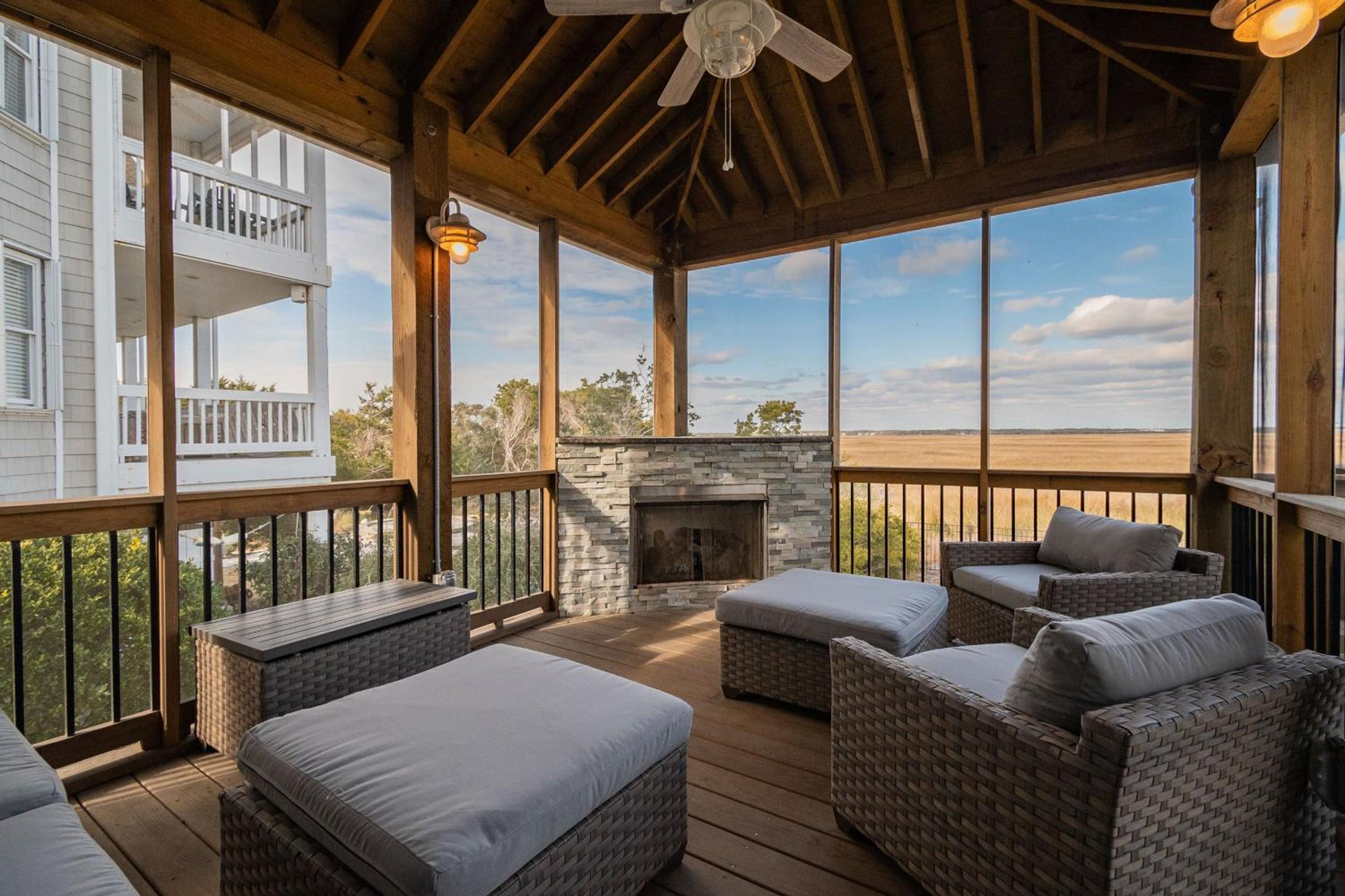 Here and Now by Oak Island Accommodations view 2