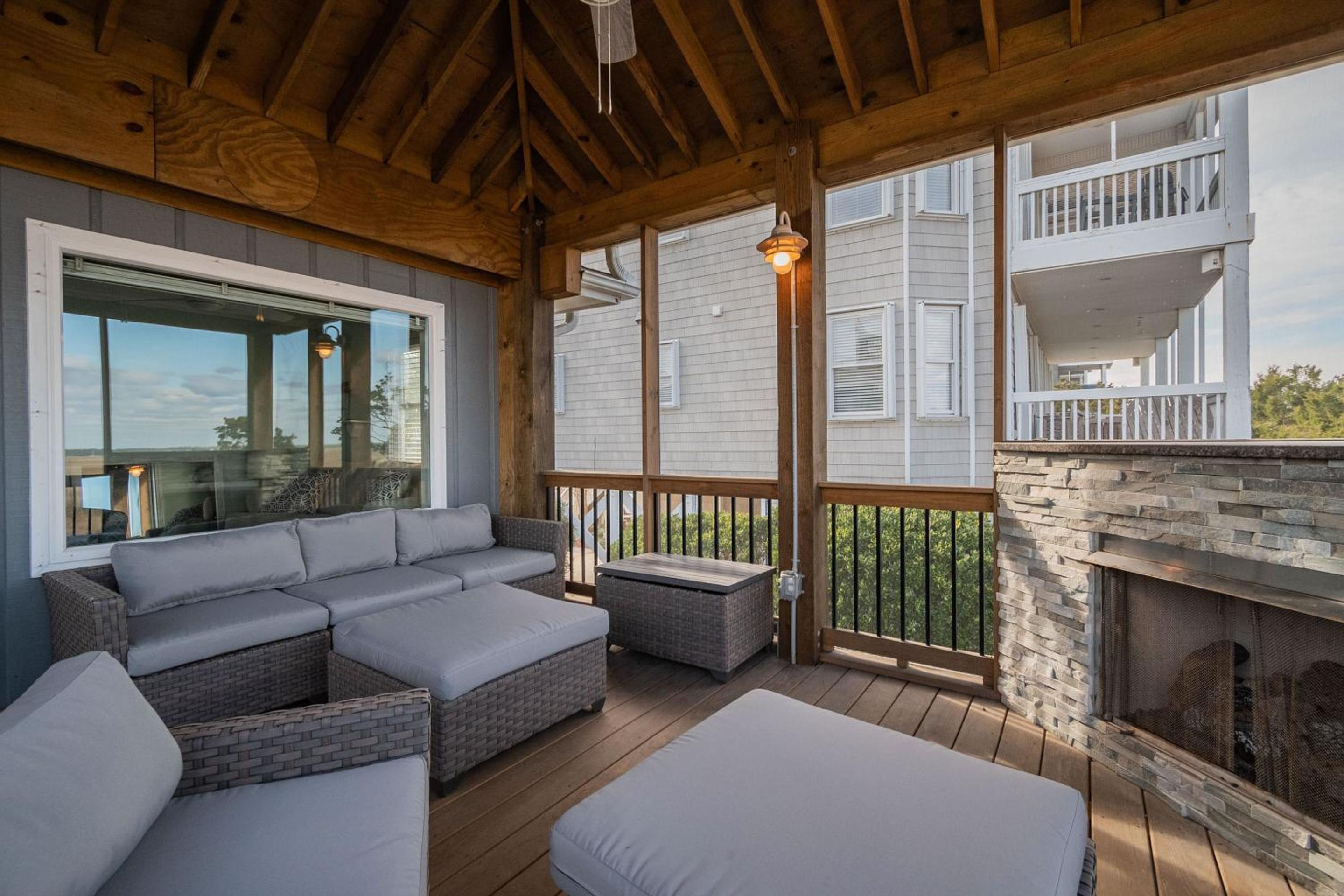 Here and Now by Oak Island Accommodations view 4