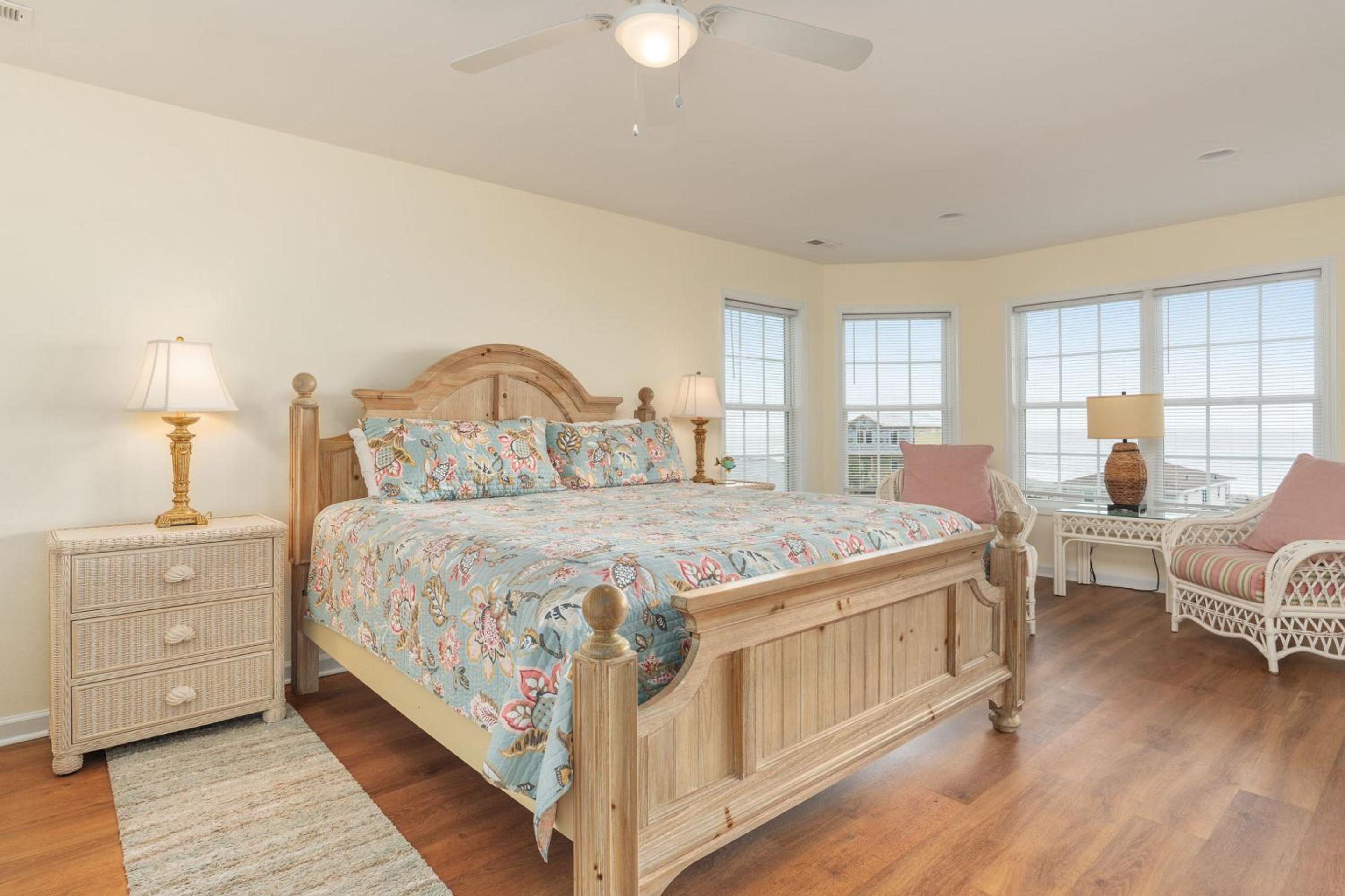 Cox Landing by Oak Island Accommodations view 5