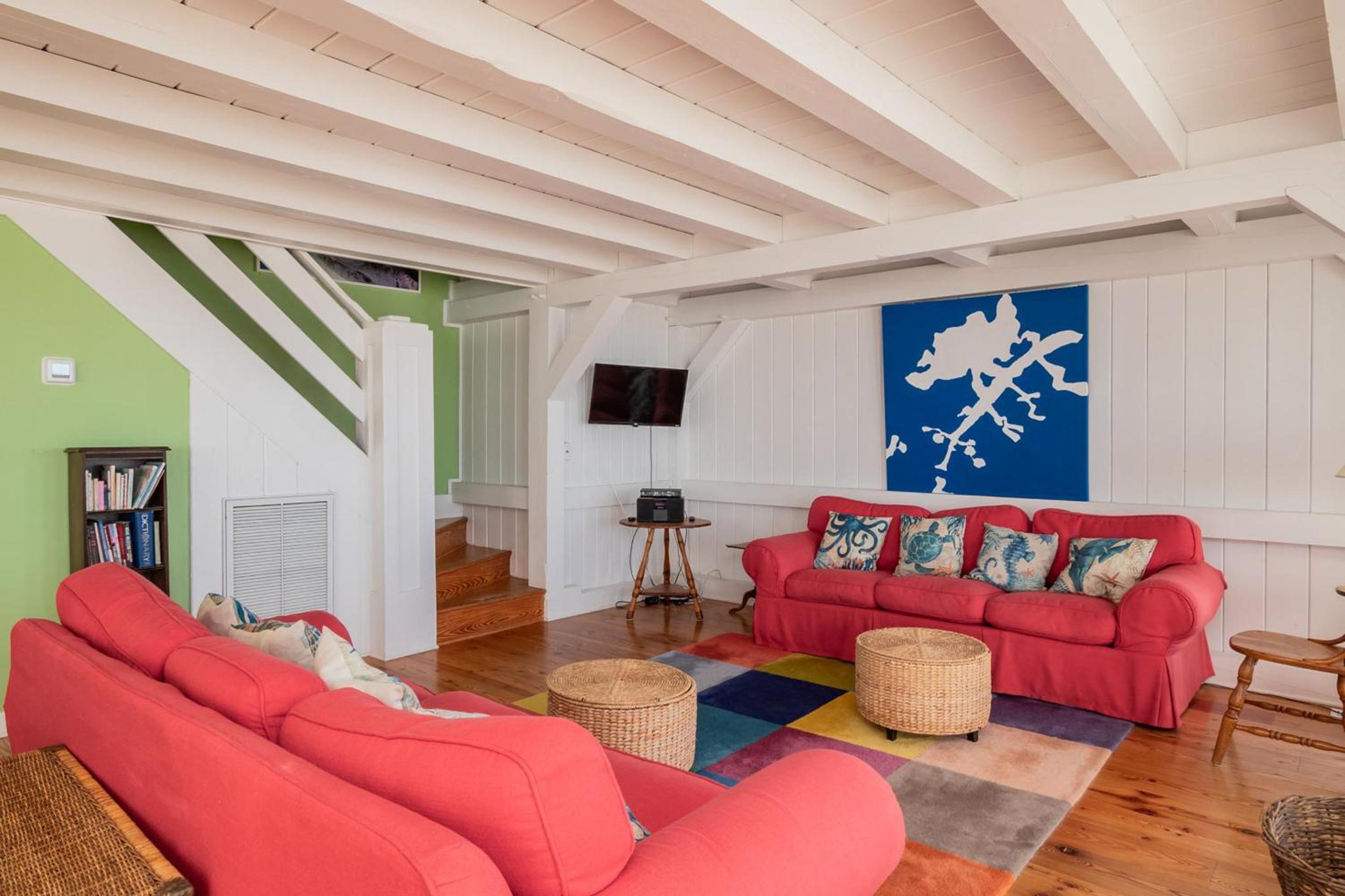 Cuddlefish by Oak Island Accommodations view 2