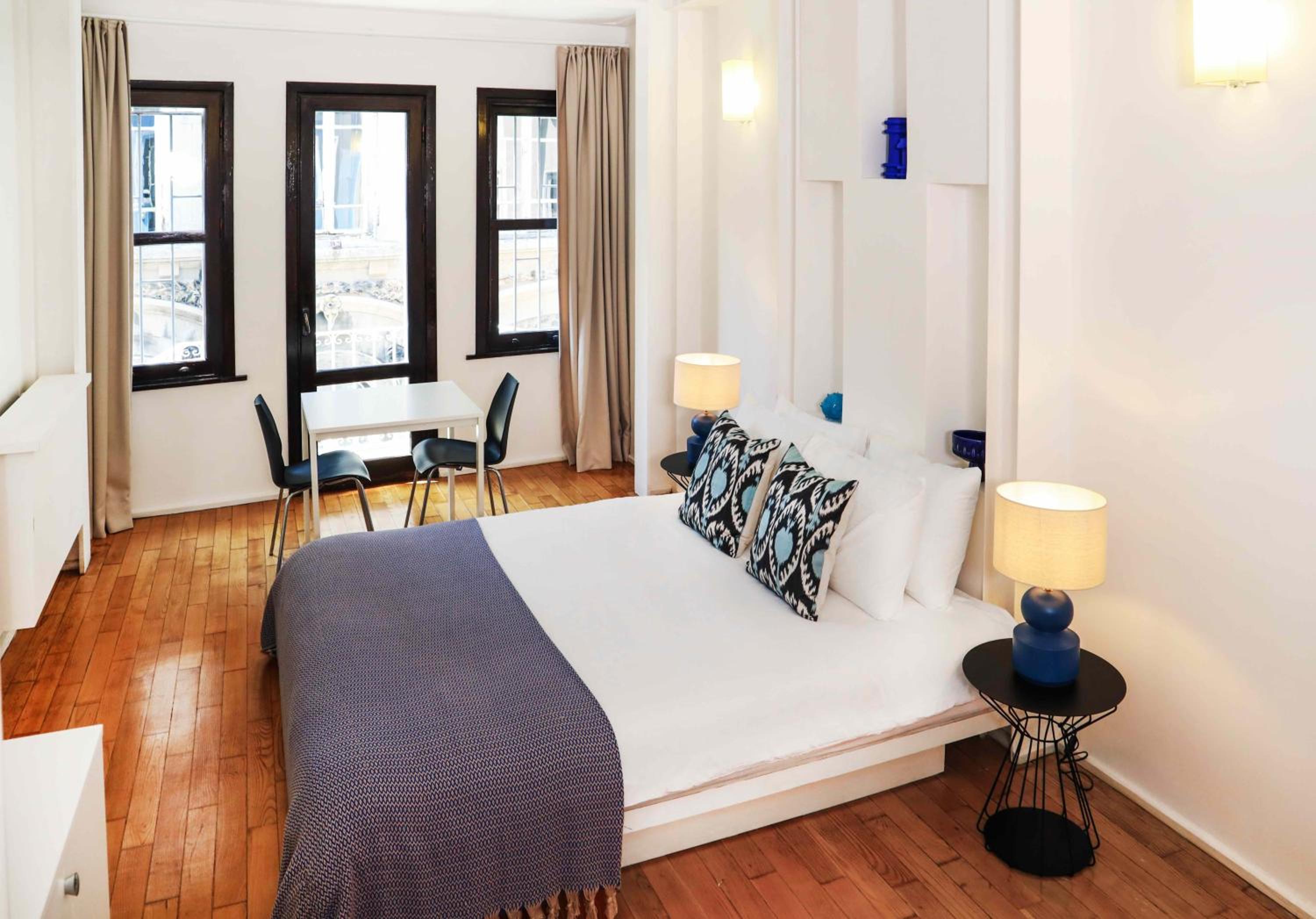 BLUE PERA HOUSE