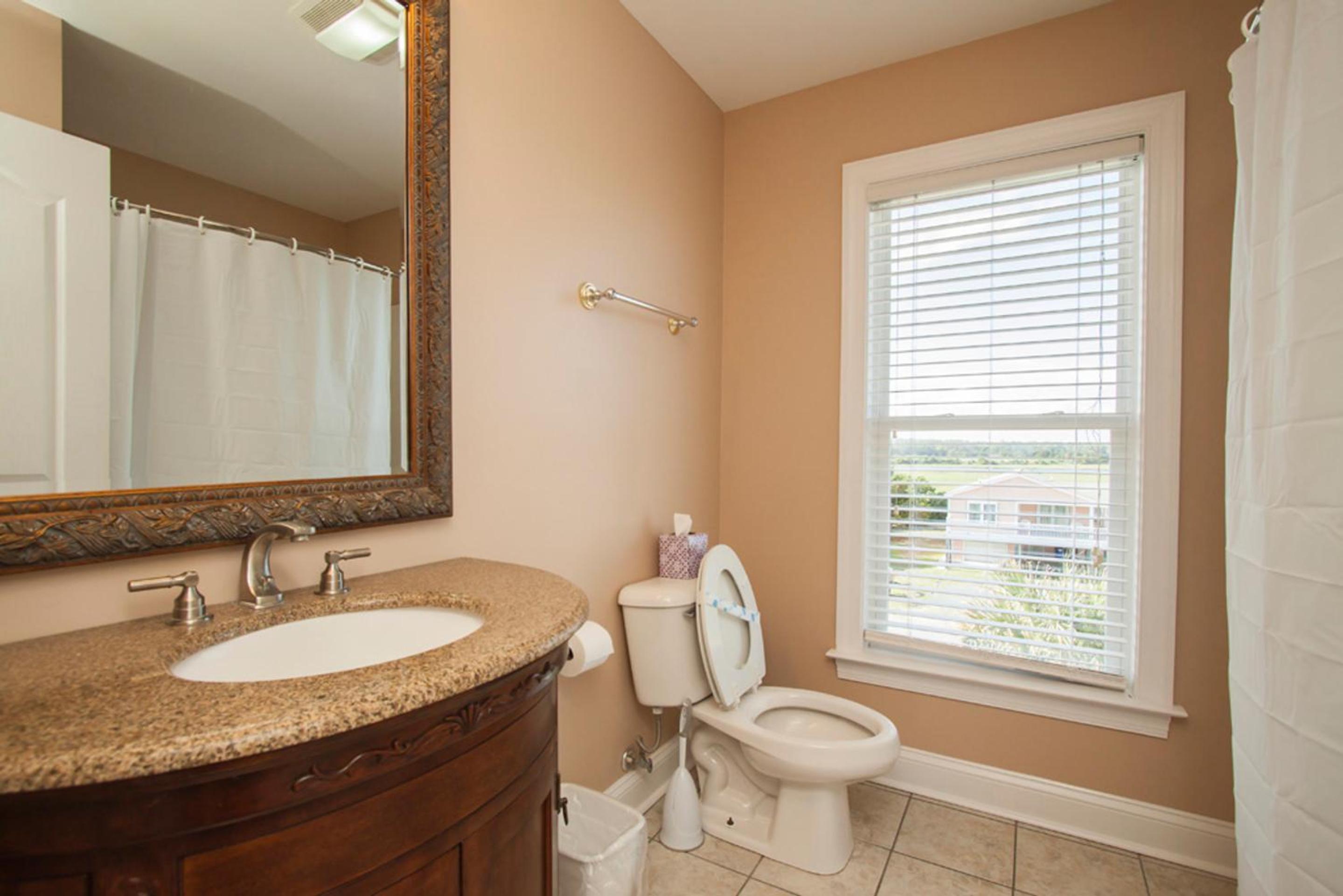 Dont Worry Beach Happy by Oak Island Accommodations view 5
