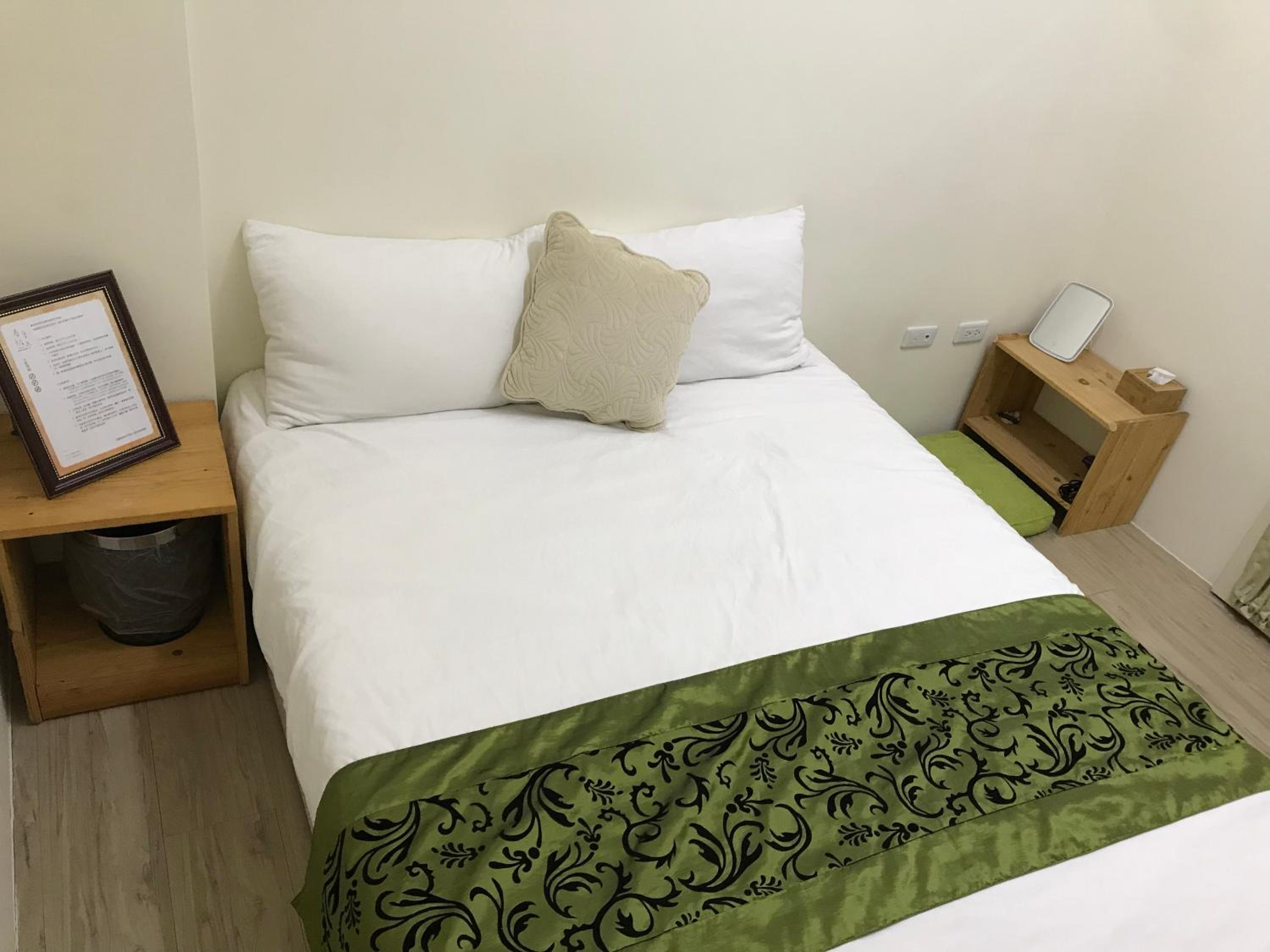 Four Seasons Homestay