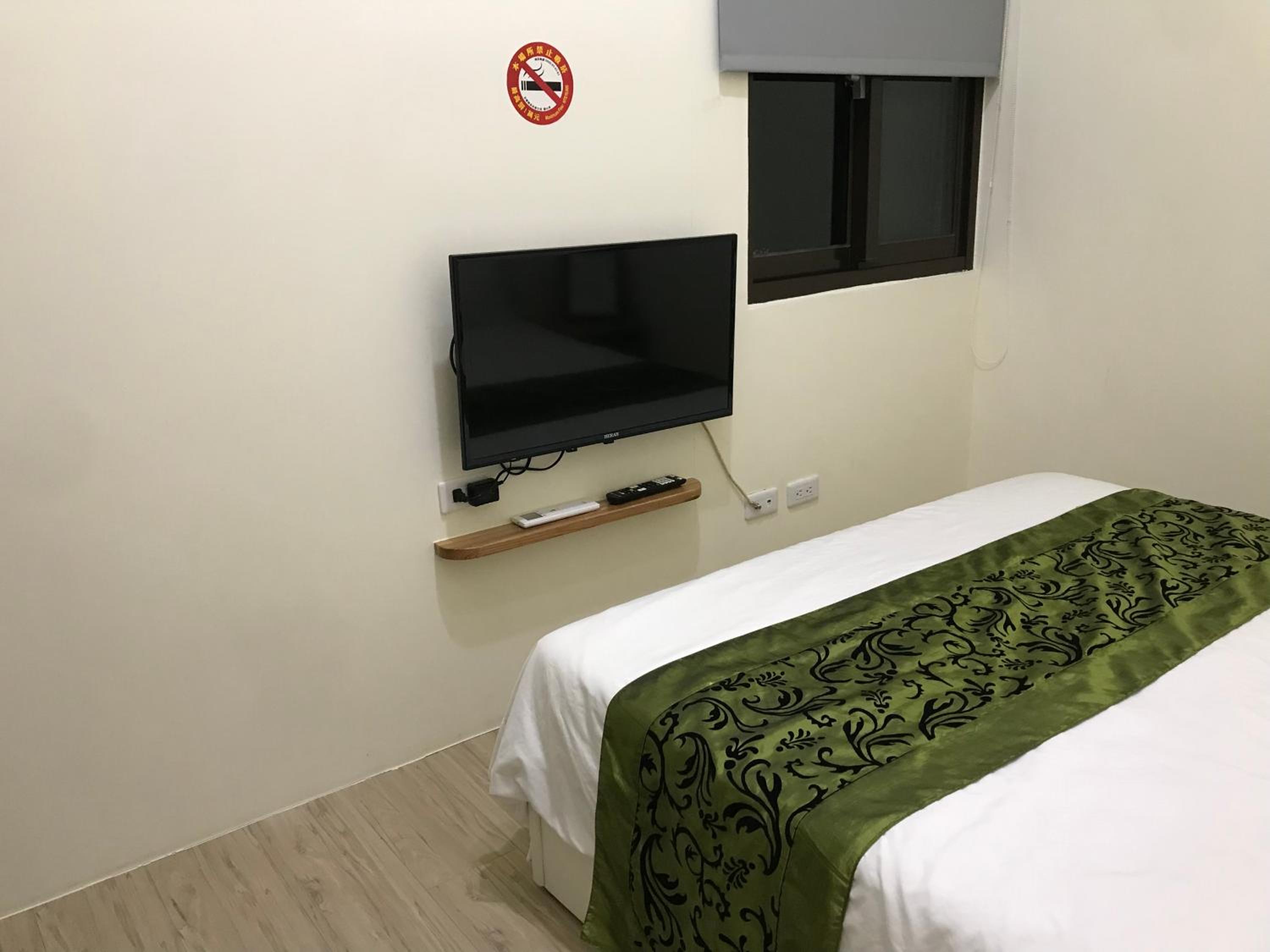 Four Seasons Homestay