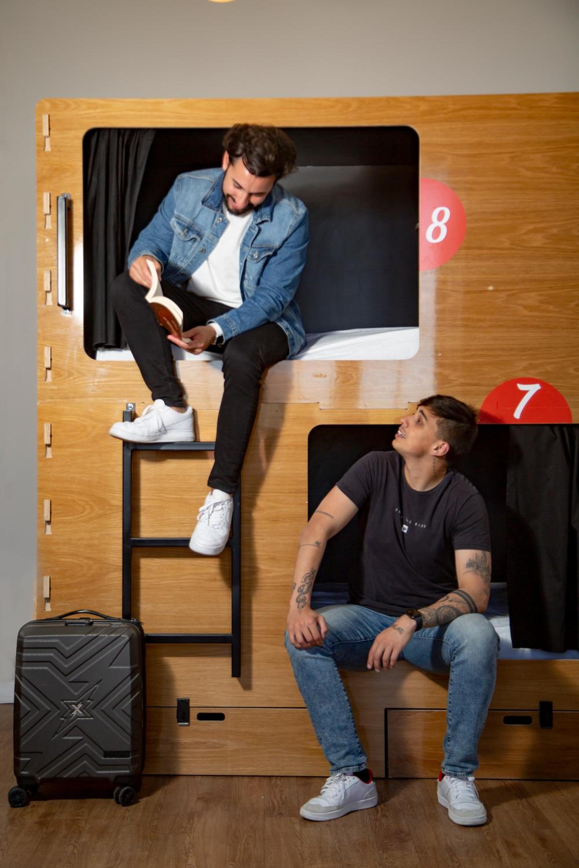 Leevin Stay Hostel