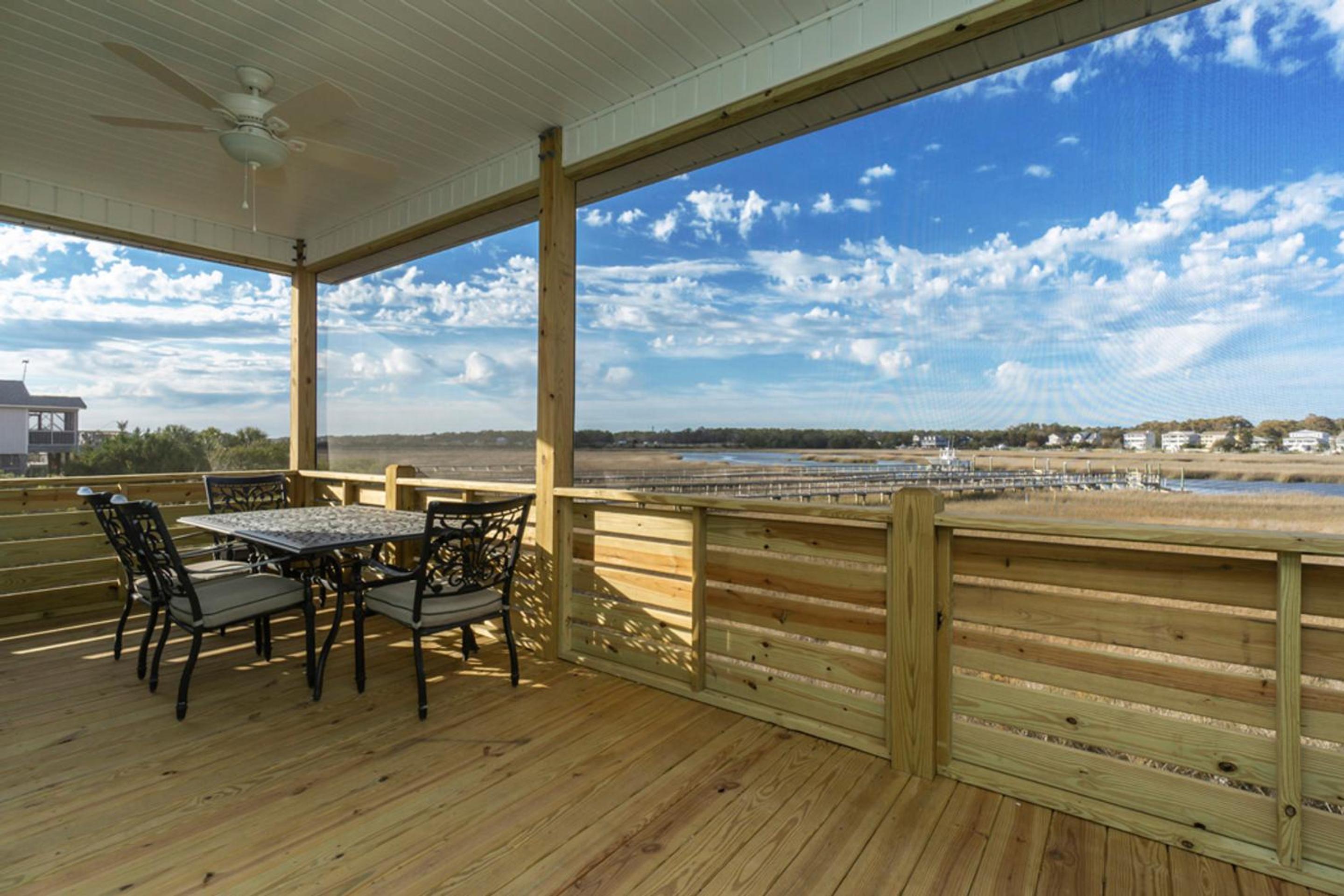 Fountains Folly by Oak Island Accommodations, photo 32