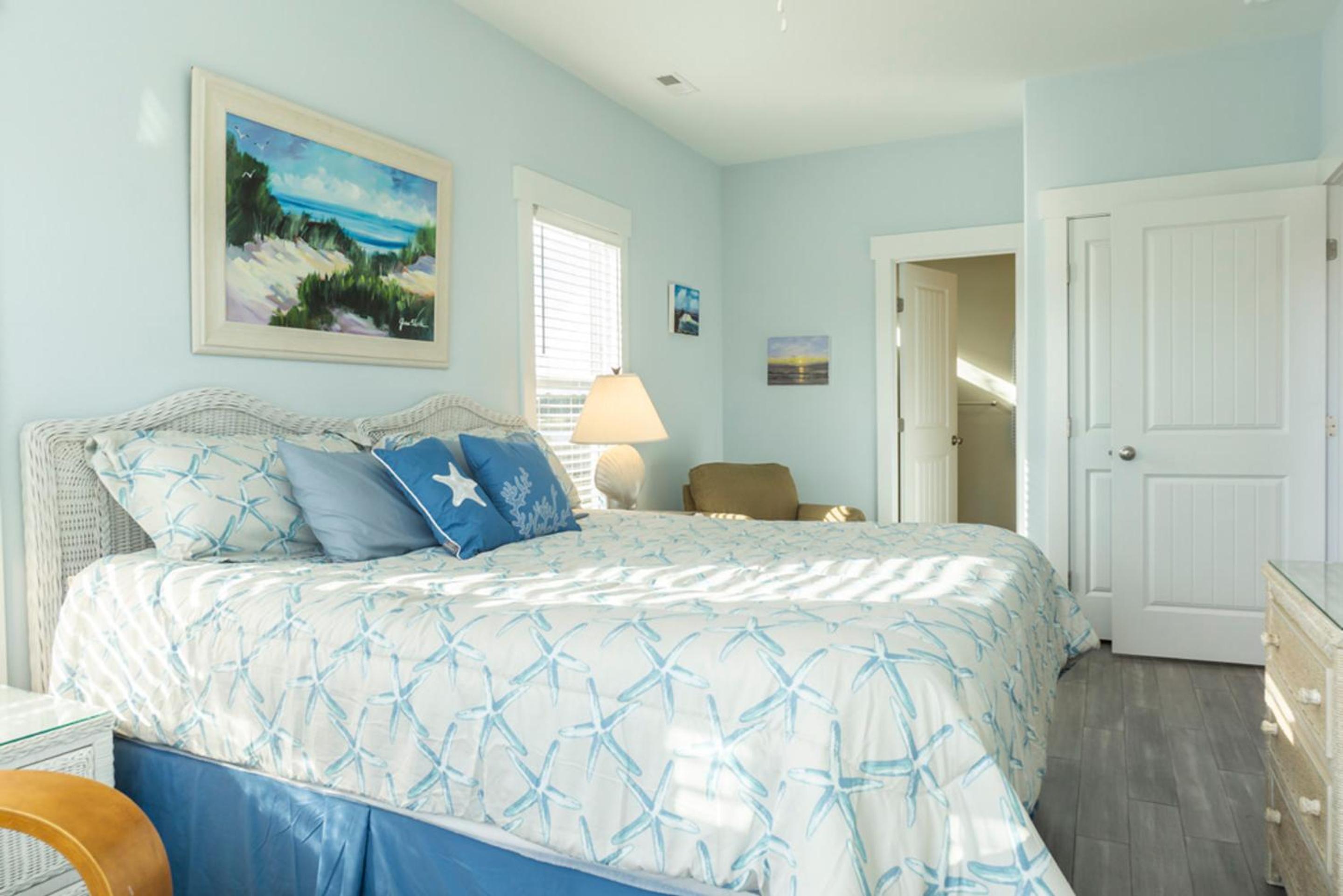 Fountains Folly by Oak Island Accommodations, photo 17