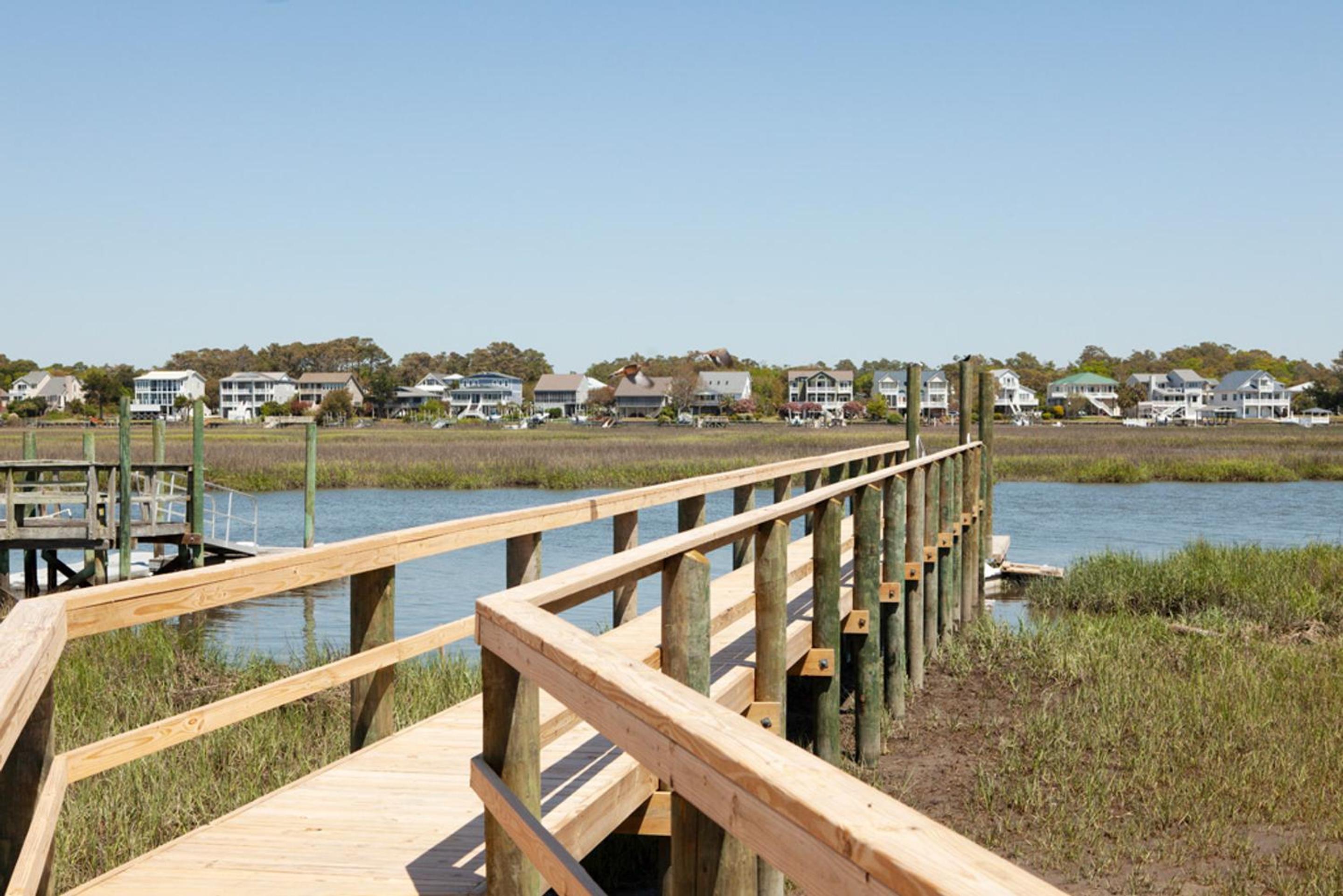 Fountains Folly by Oak Island Accommodations, photo 46