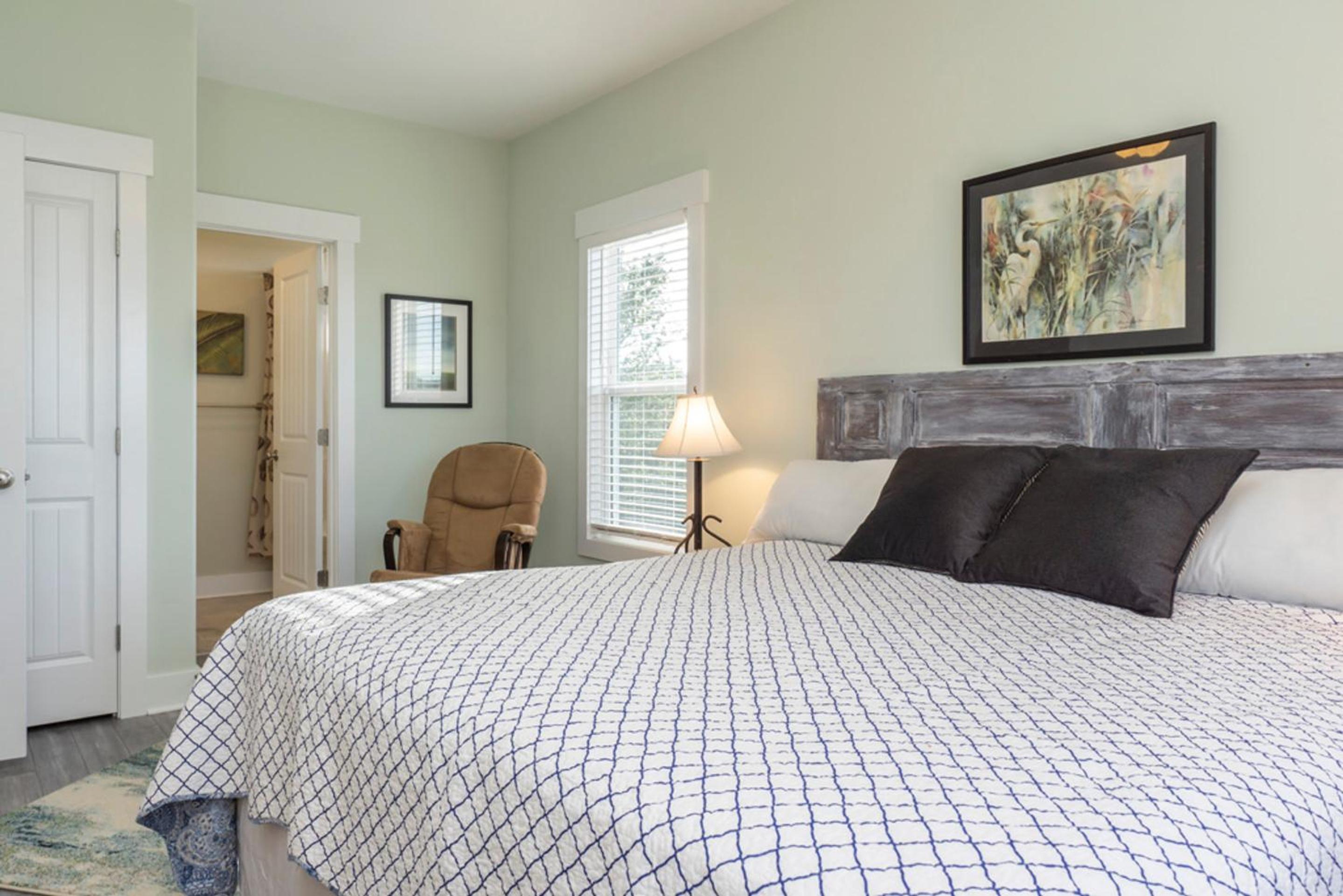 Fountains Folly by Oak Island Accommodations, photo 25