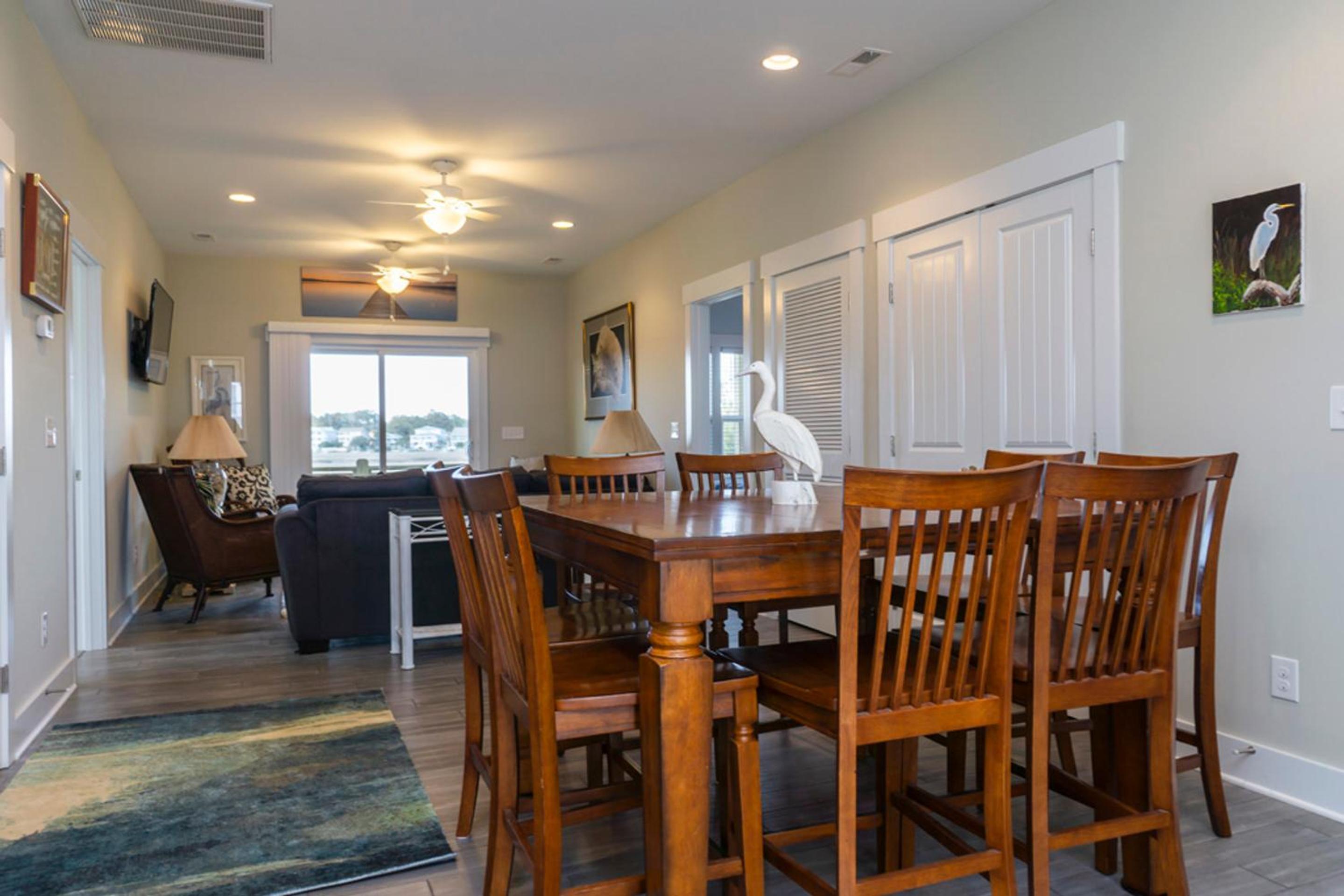 Fountains Folly by Oak Island Accommodations, photo 23