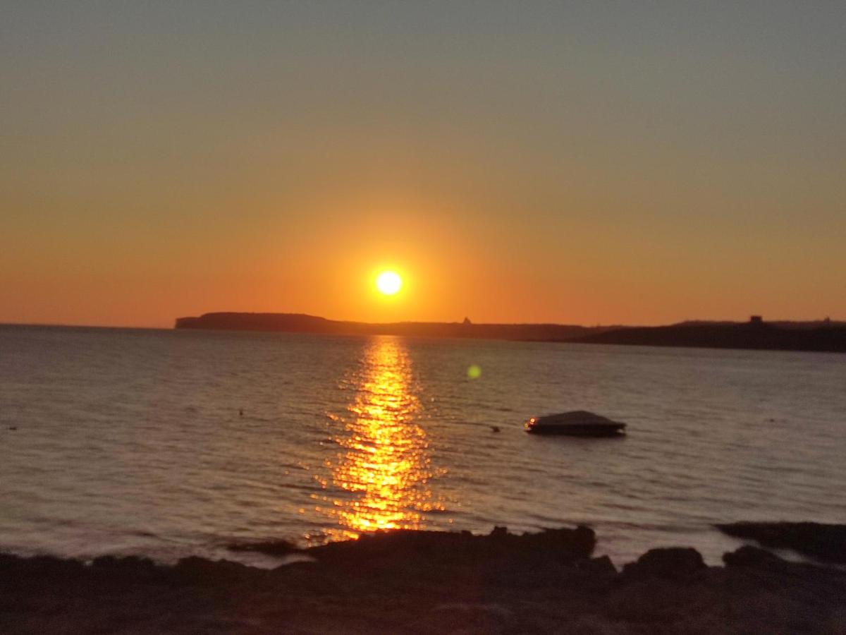 Hotel Single room for one person only 5 Minutes walk to Mellieha Bay Beach - Image 1