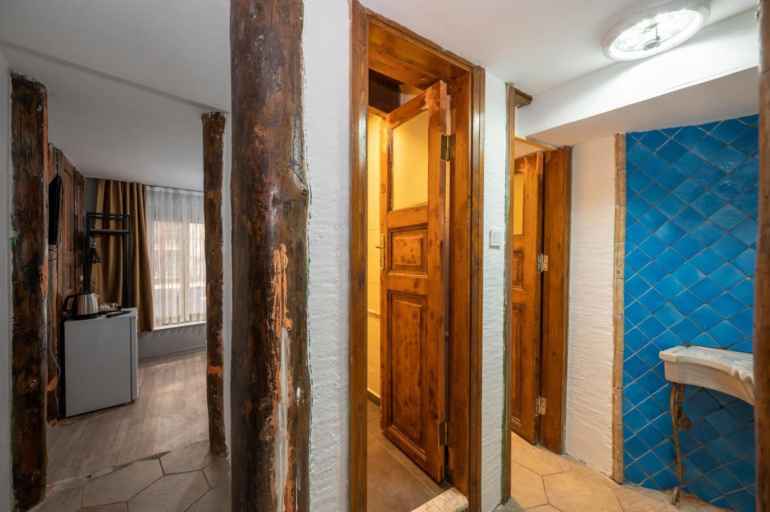 Taksim Antique Otel - Image 12