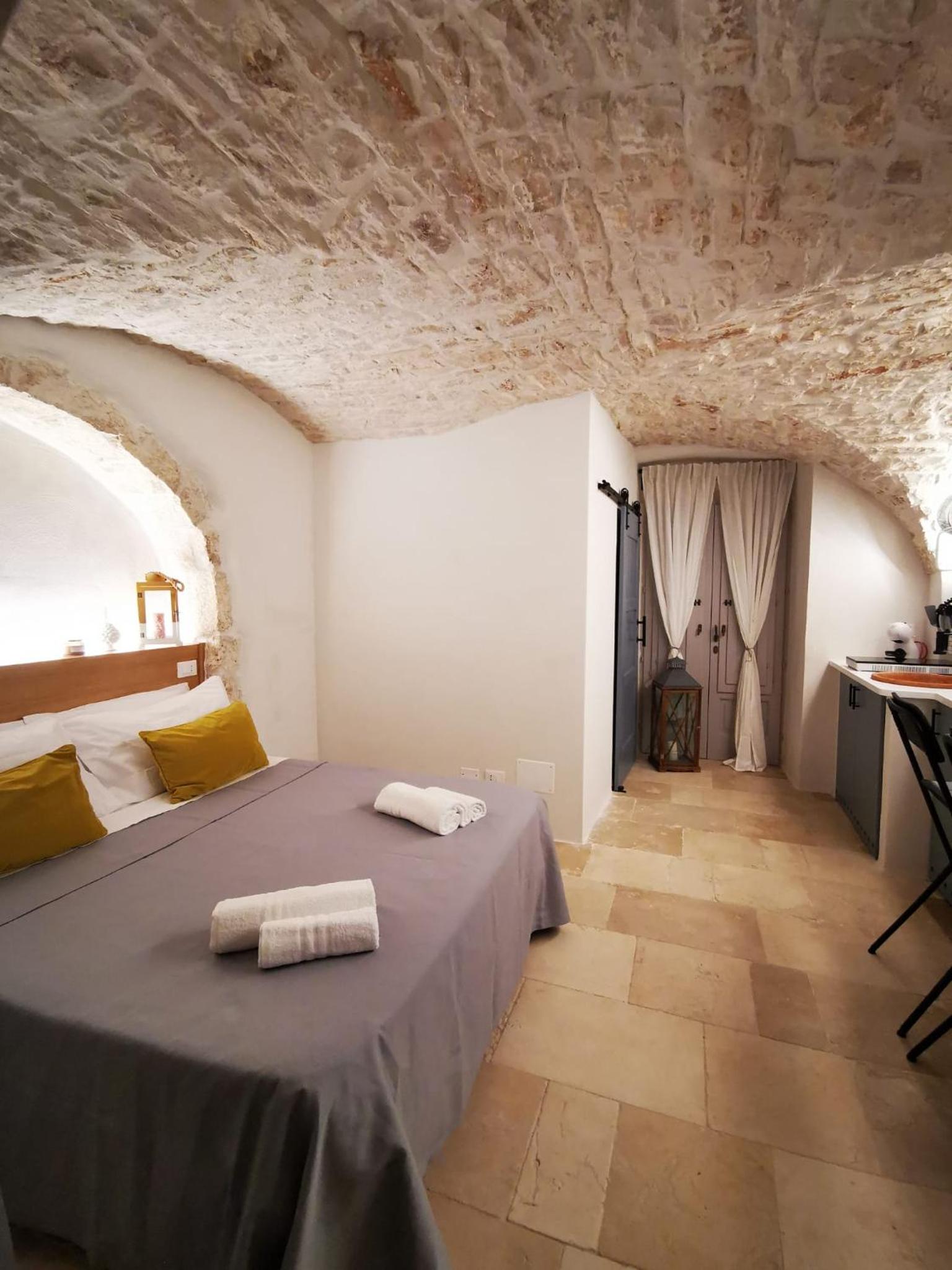 A Petre Luxury Room