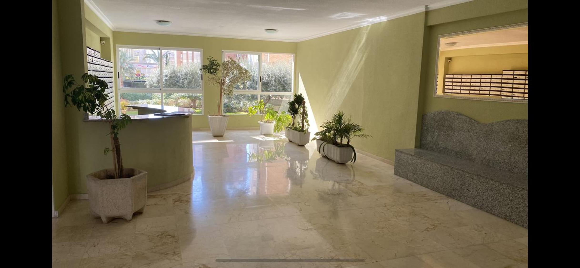SOLYMAR LEVANTE Apartamento Completo con Piscina y Parking Comunitario