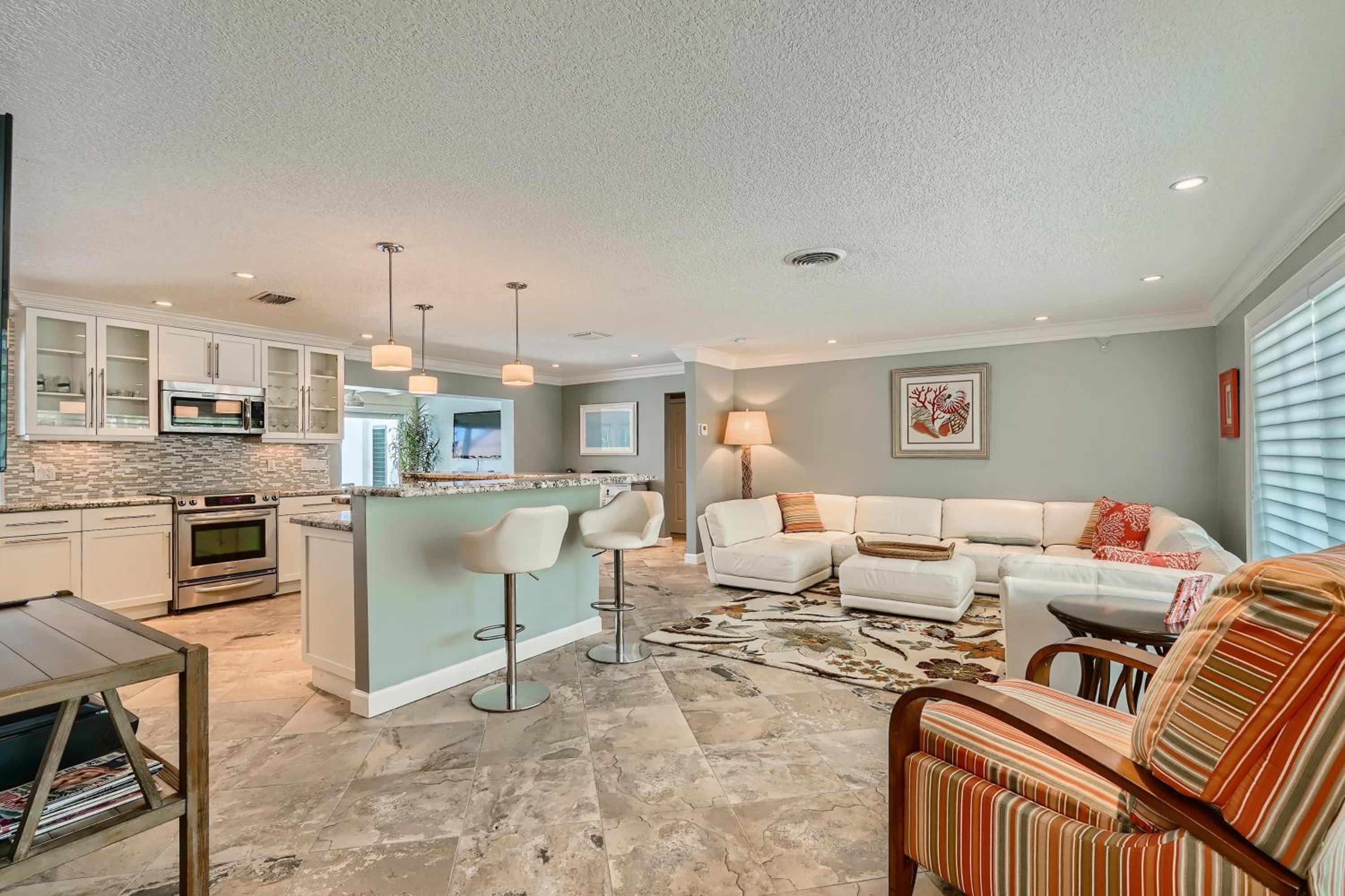Bimini Breeze Vacation Home view 4