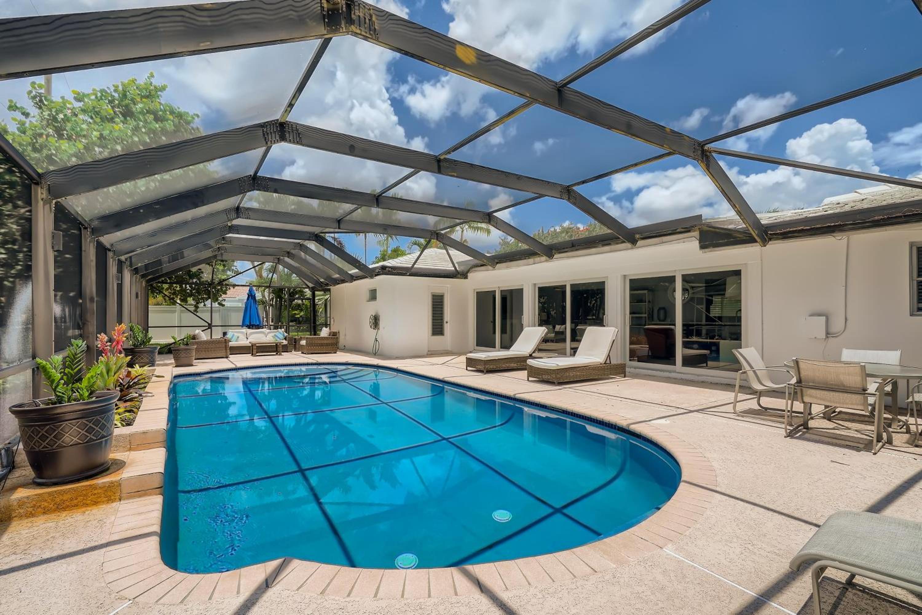 Bimini Breeze Vacation Home view 2