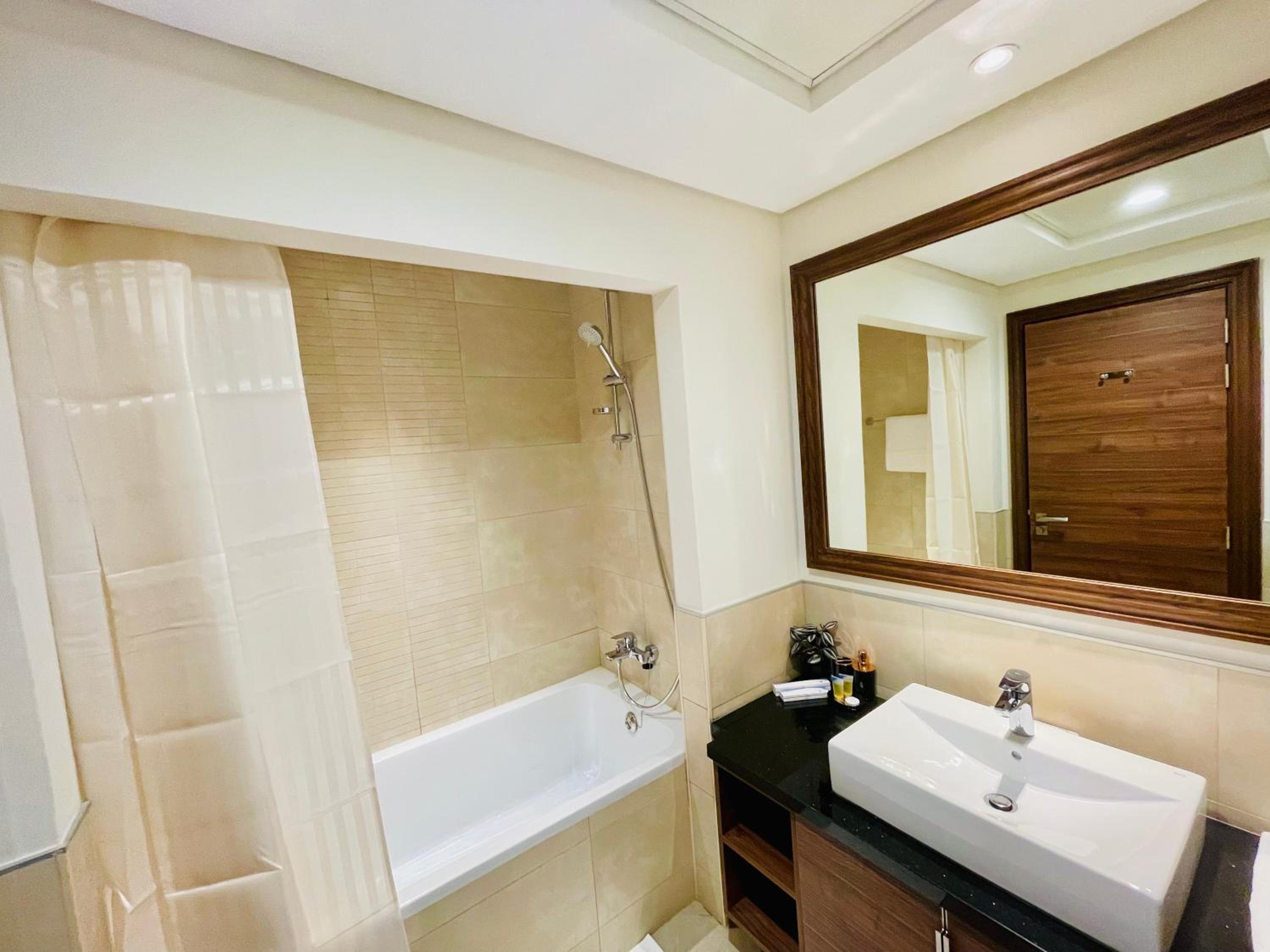 GOODWOOD SUITES HOMES VACATION