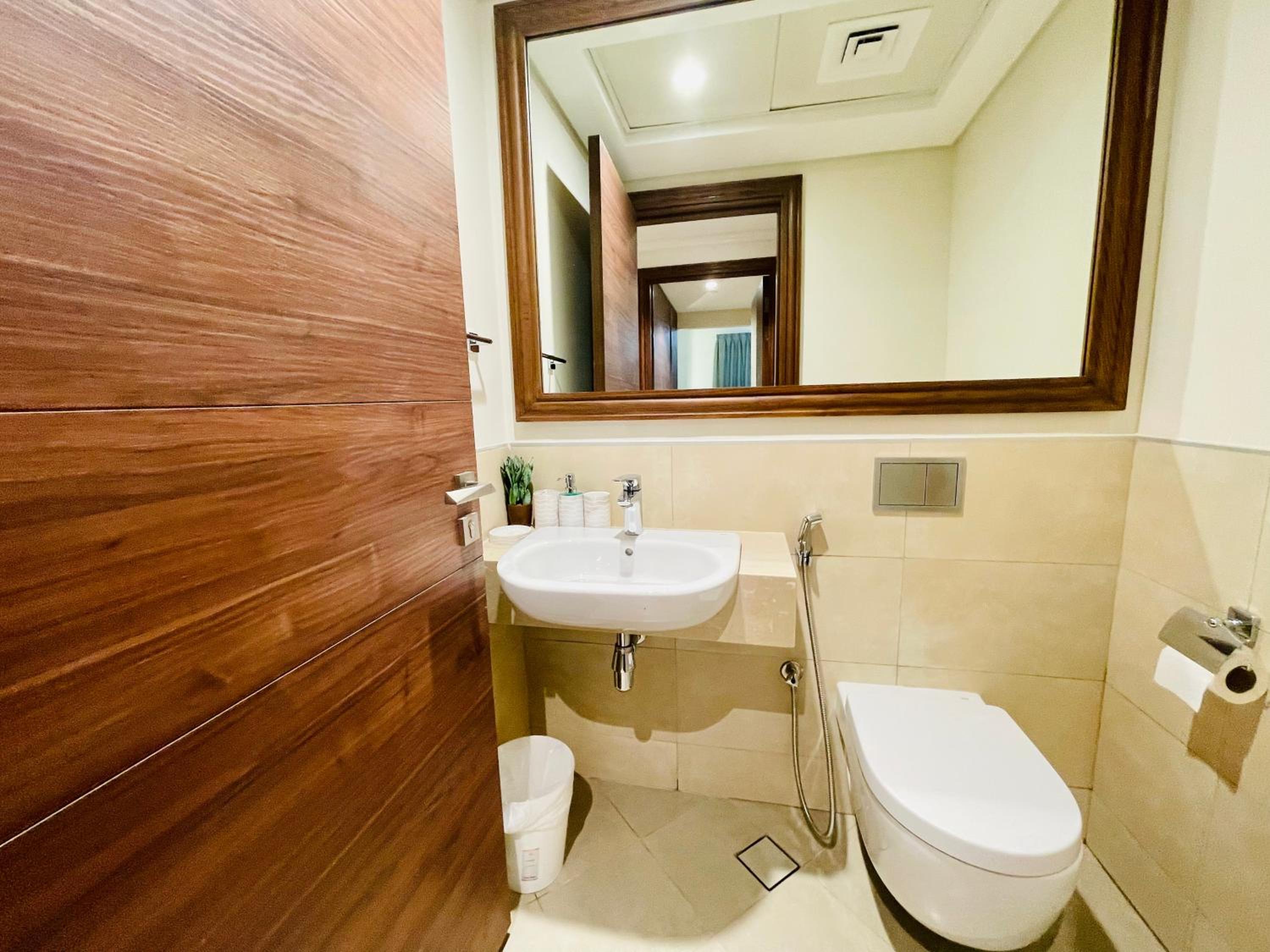GOODWOOD SUITES HOMES VACATION