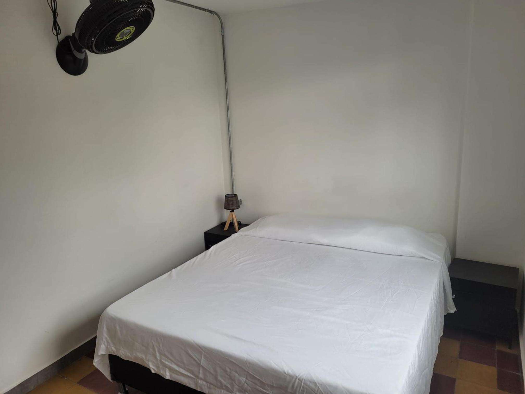 La Familia Hostel - Parque Poblado