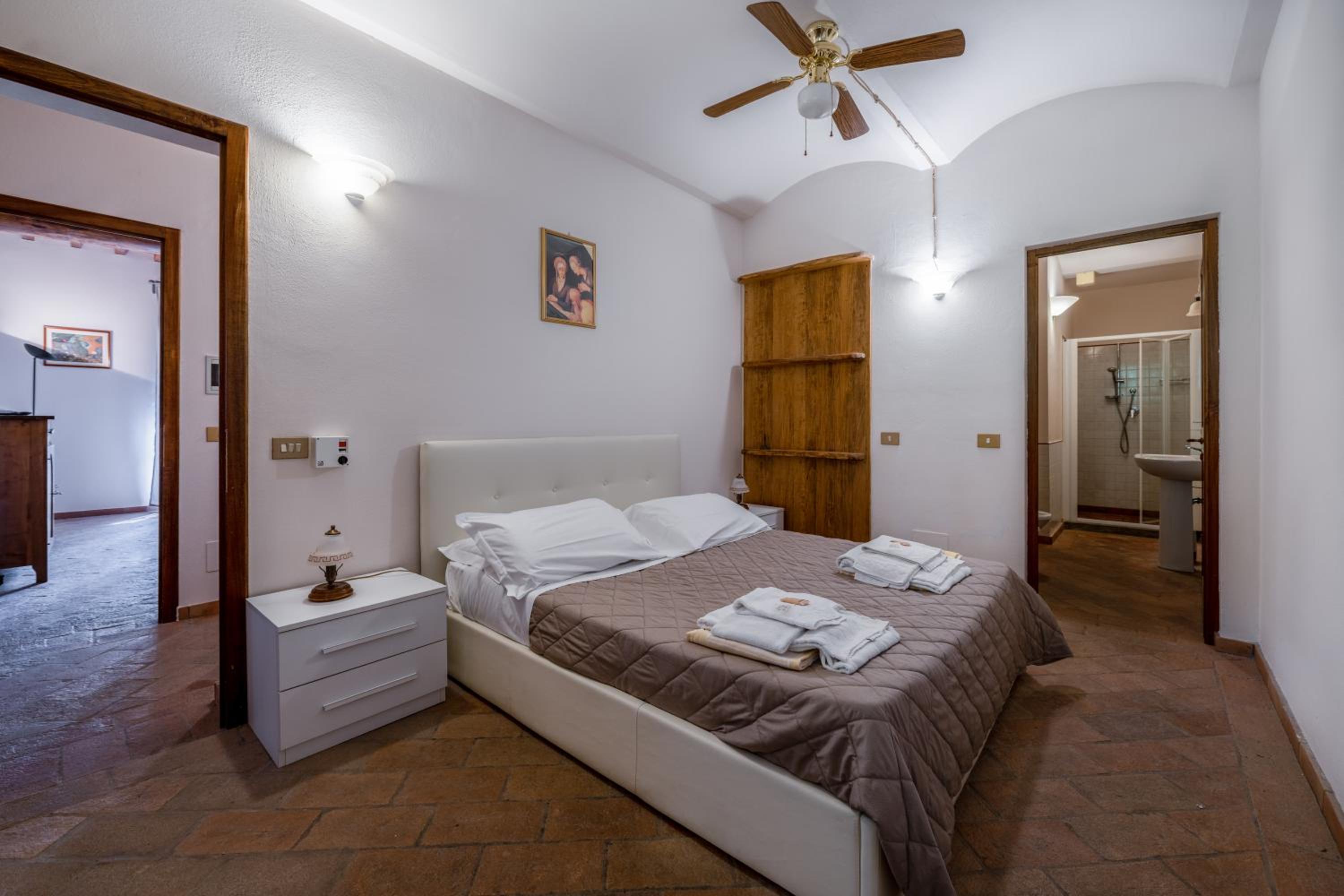 Podere Mezzastrada - Place of Charme