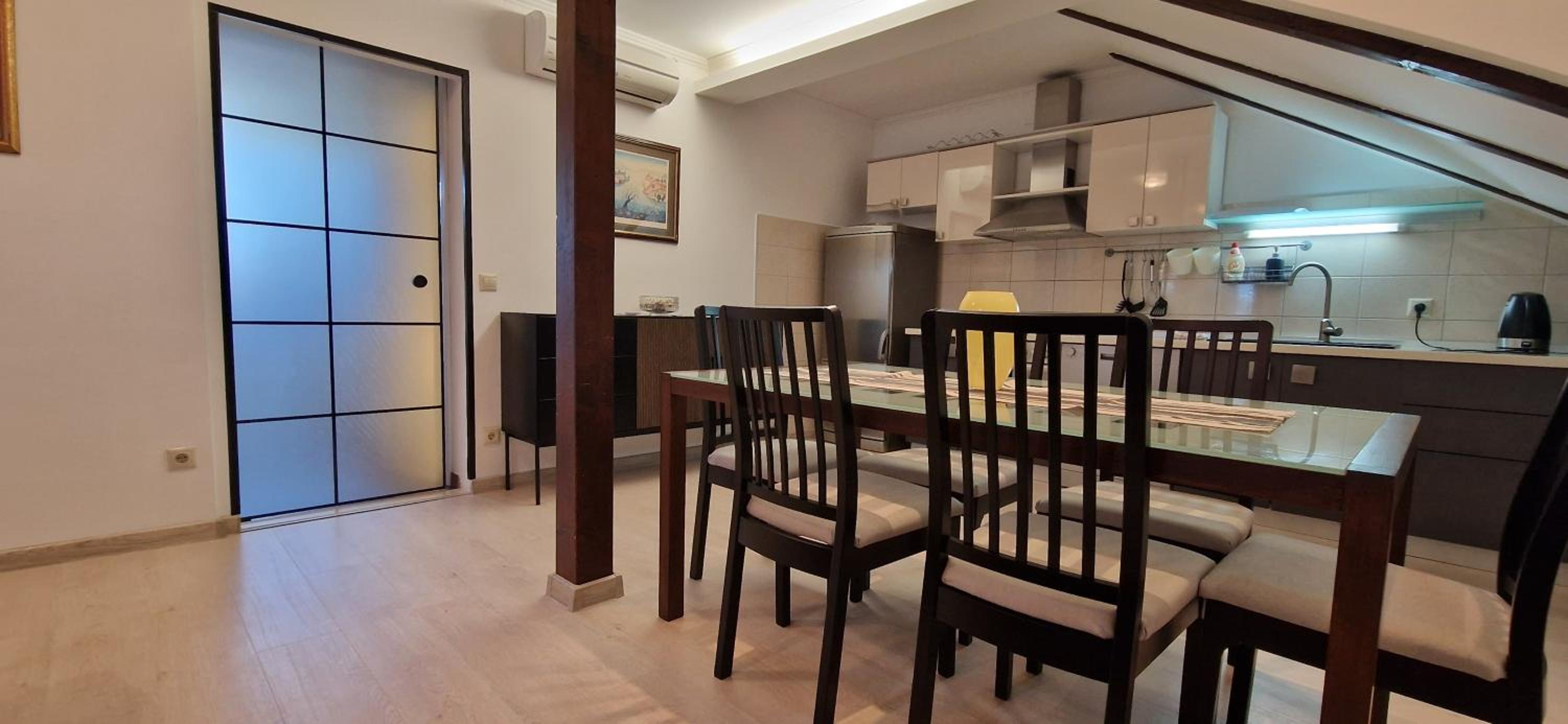 Renovated Apartments Skorin