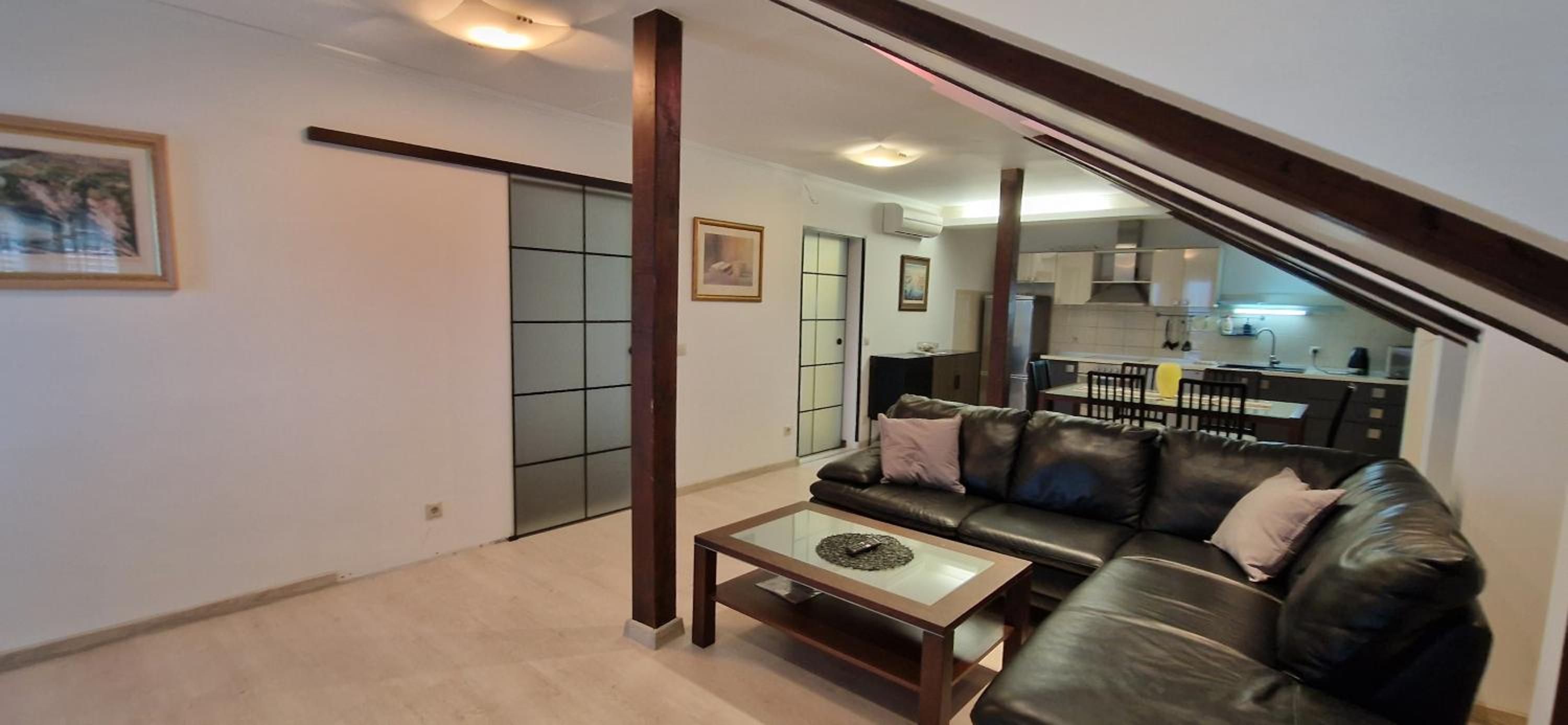 Renovated Apartments Skorin