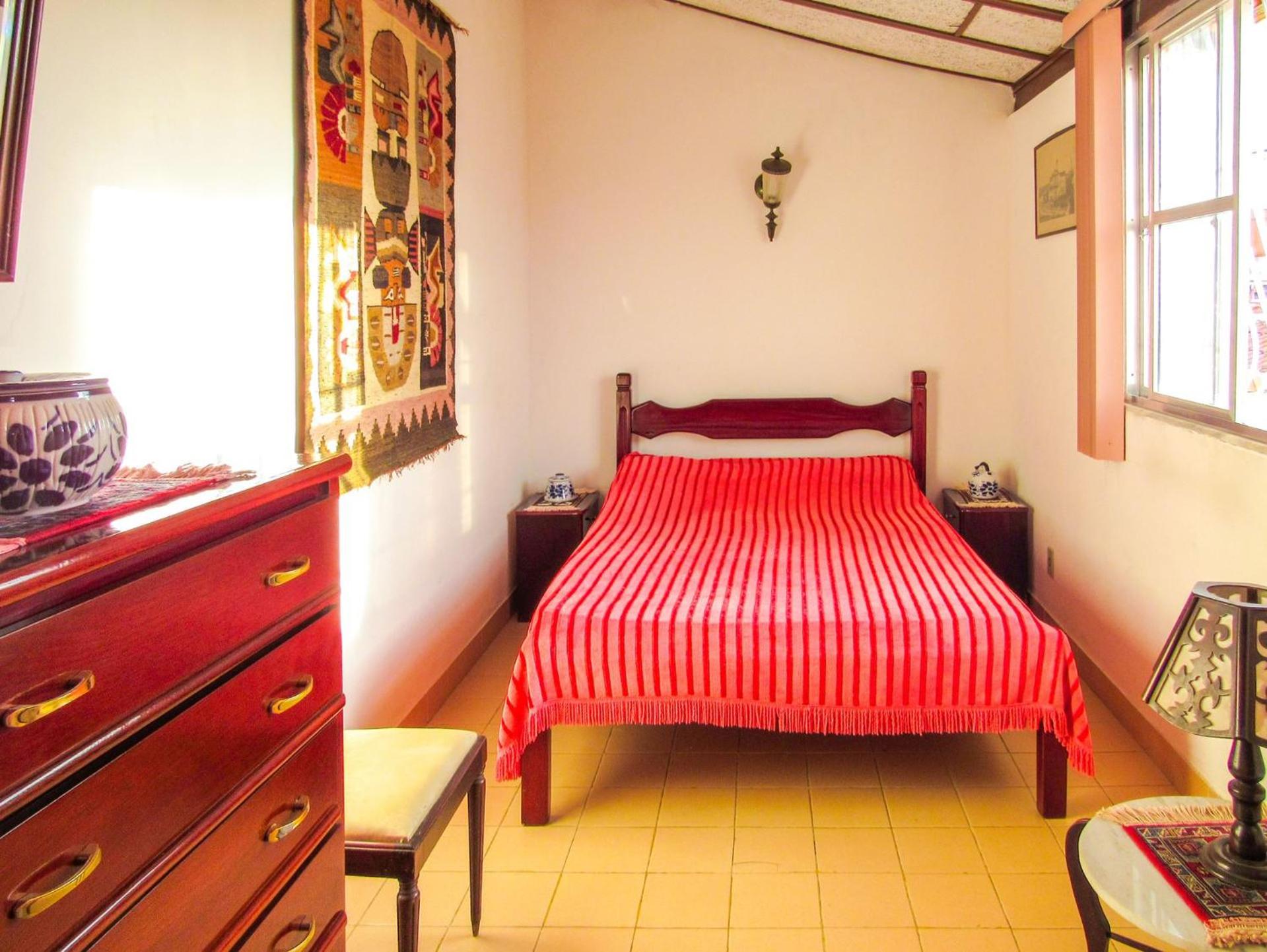 Casa c churrasq e lazer perto do mar, Cabo Frio RJ