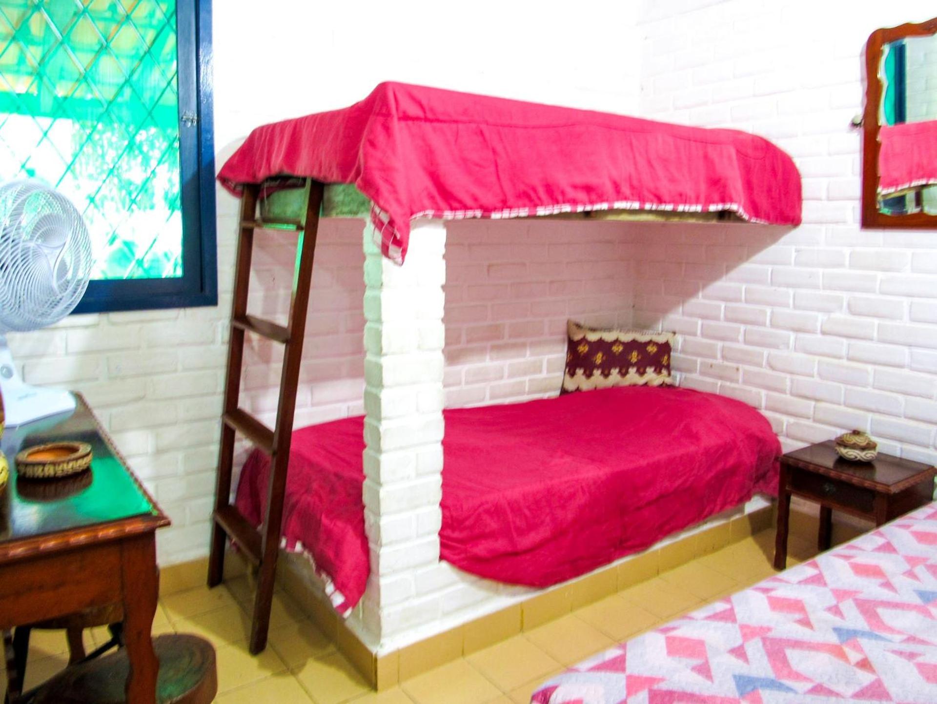 Casa c churrasq e lazer perto do mar, Cabo Frio RJ