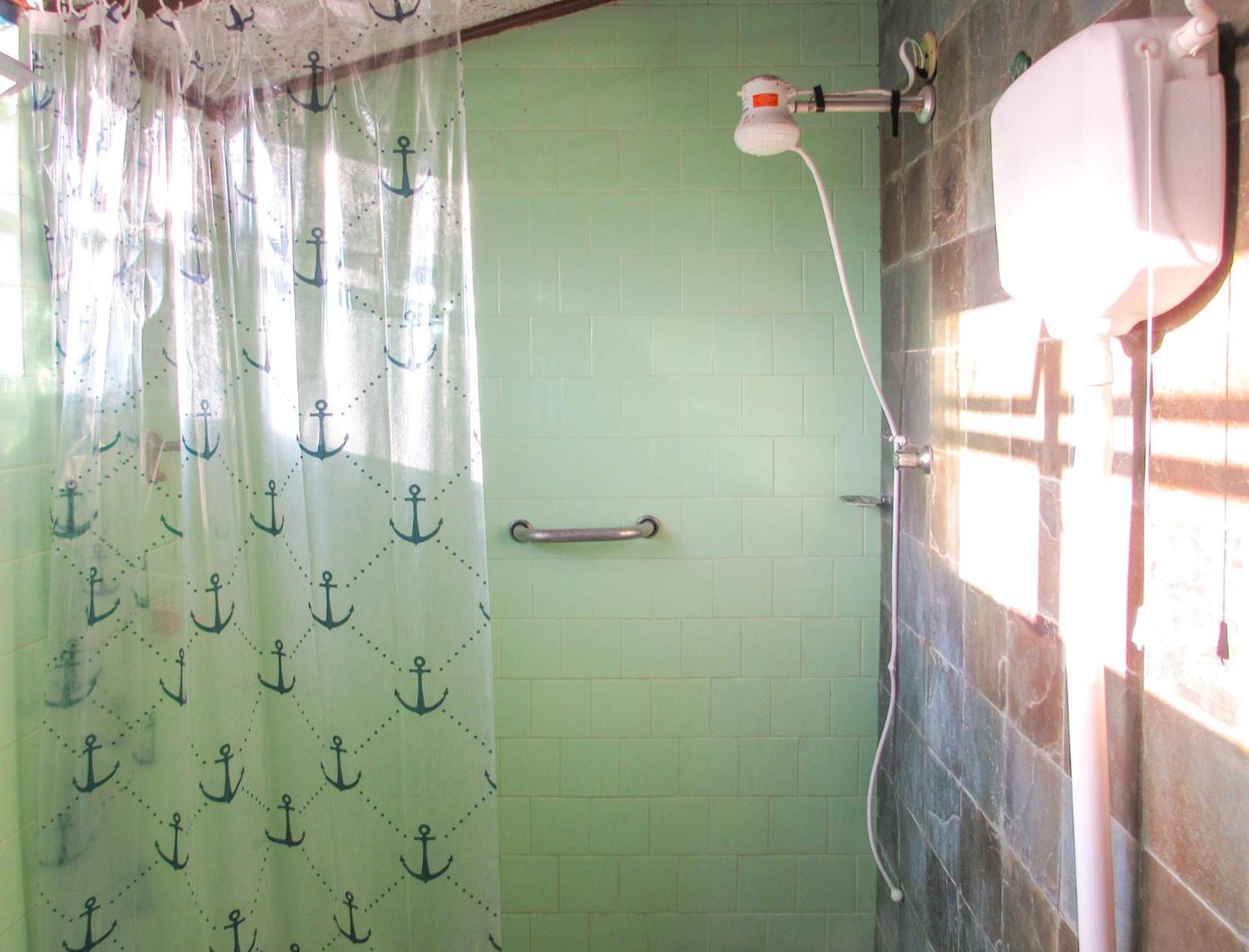 Casa c churrasq e lazer perto do mar, Cabo Frio RJ