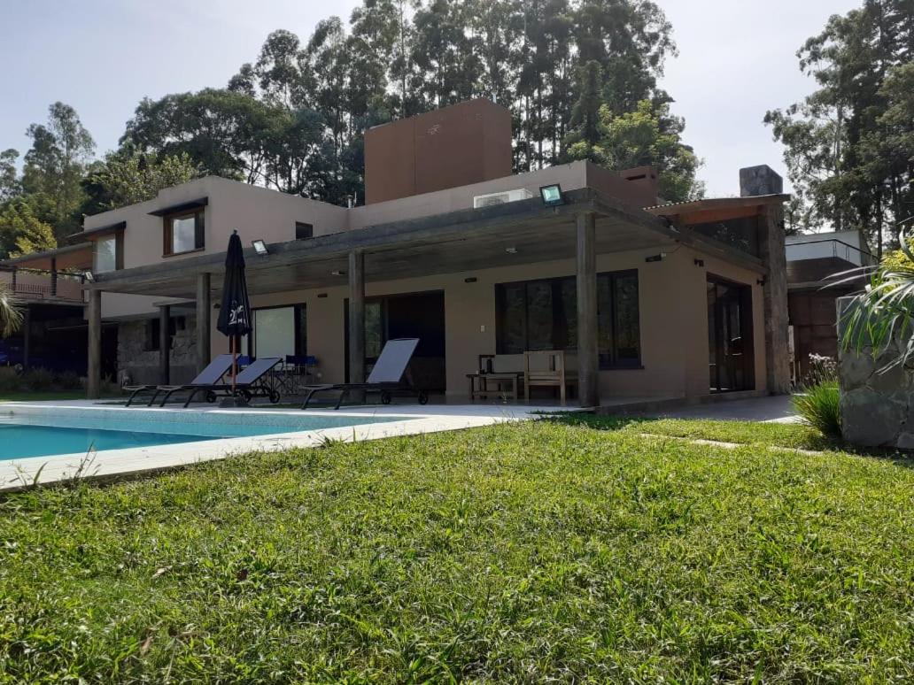 Hermosa casa con pileta asador patio de fuego