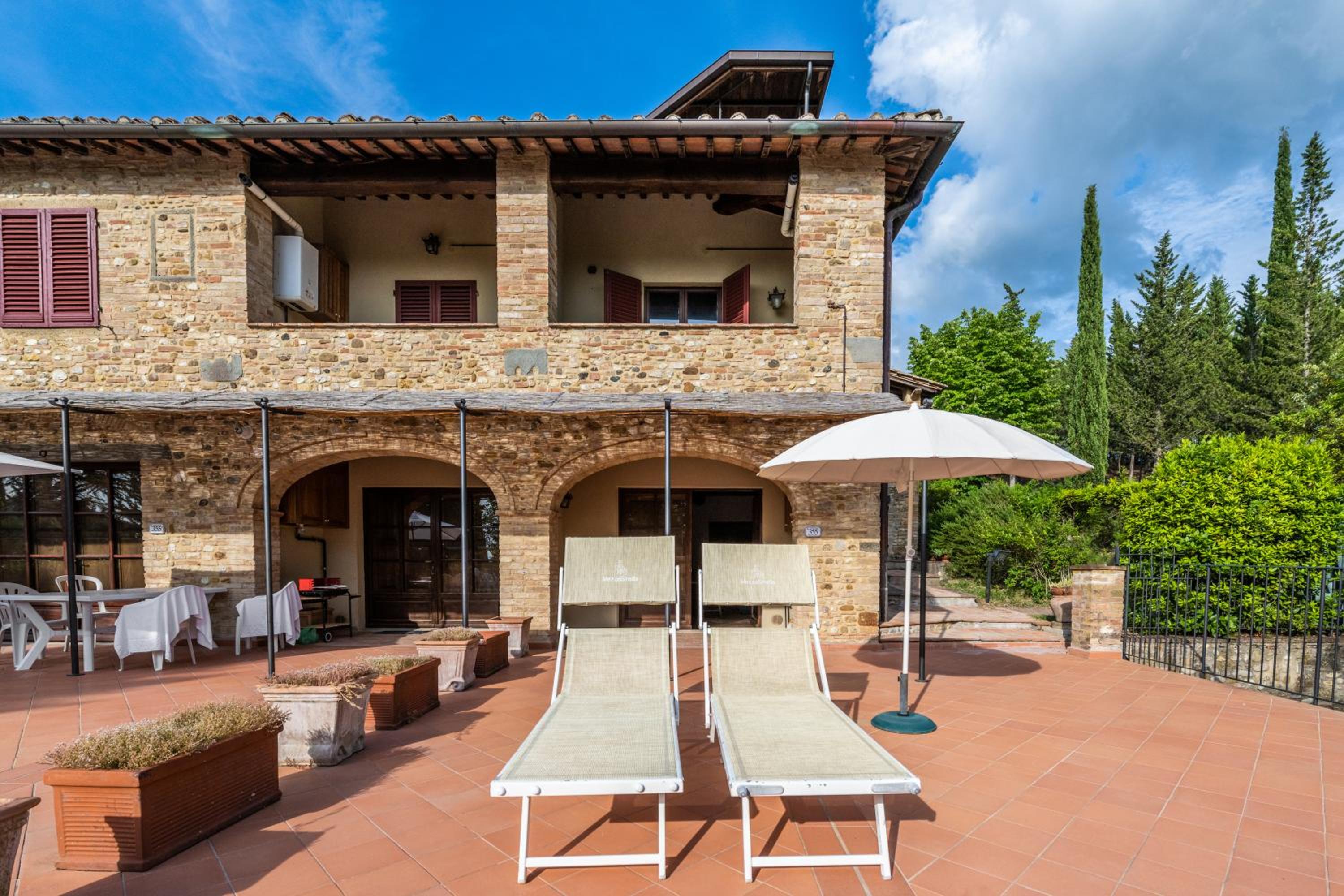 Podere Mezzastrada - Place of Charme