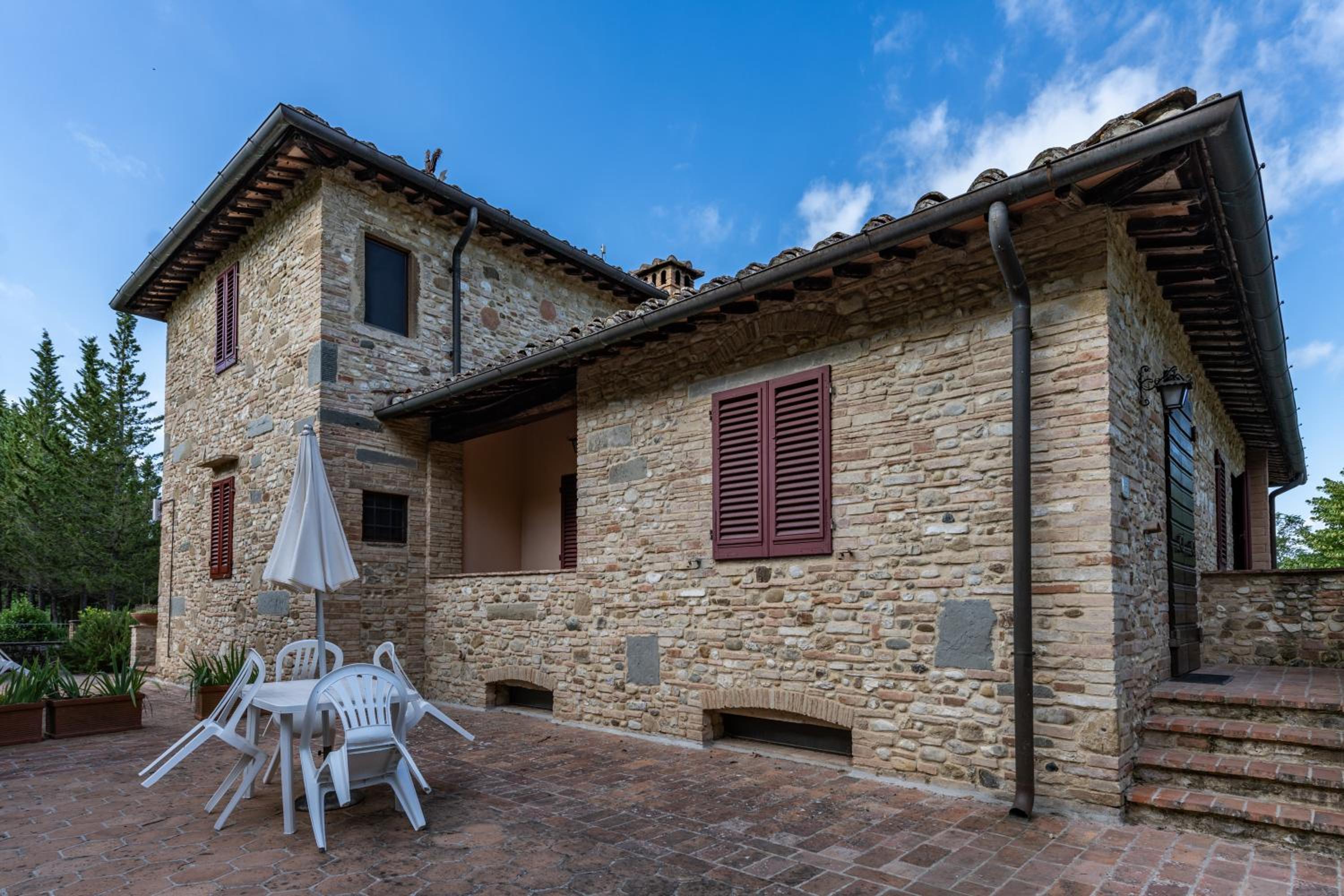 Podere Mezzastrada - Place of Charme