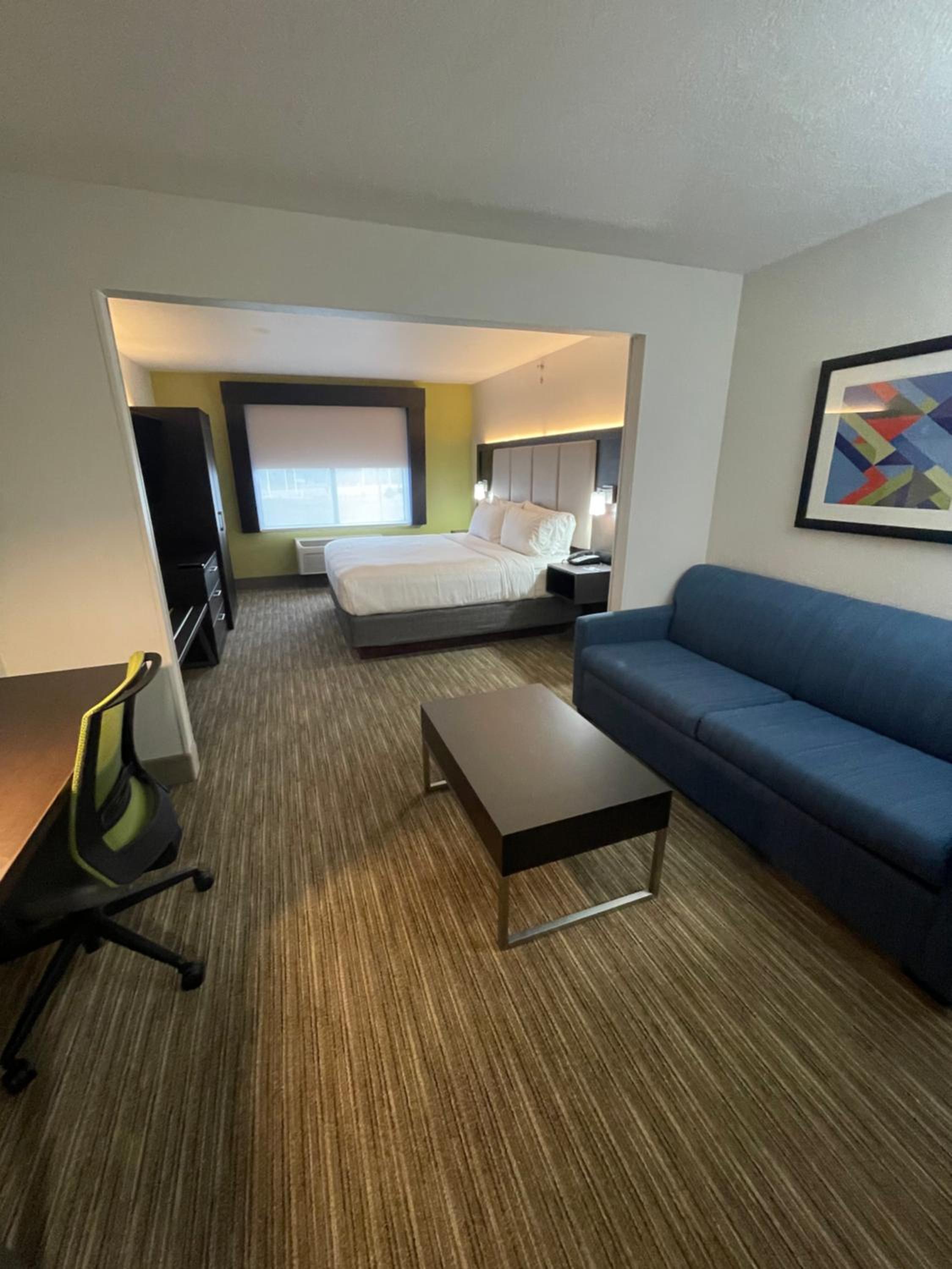 Las Vegas Vacations - Holiday Inn Express Hotel  Suites Las Vegas, an IHG Hotel - Property Image 2