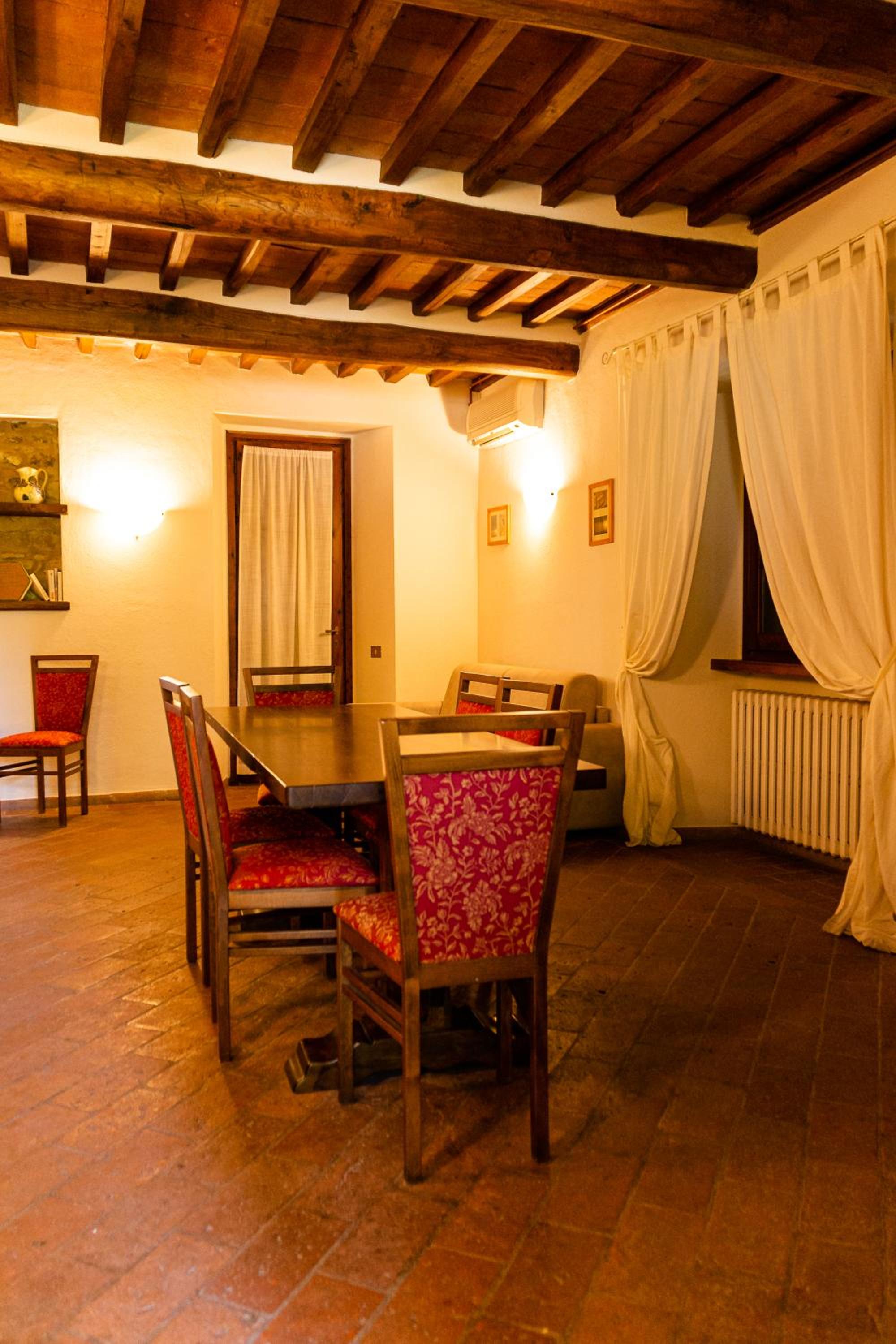 Podere Mezzastrada - Place of Charme