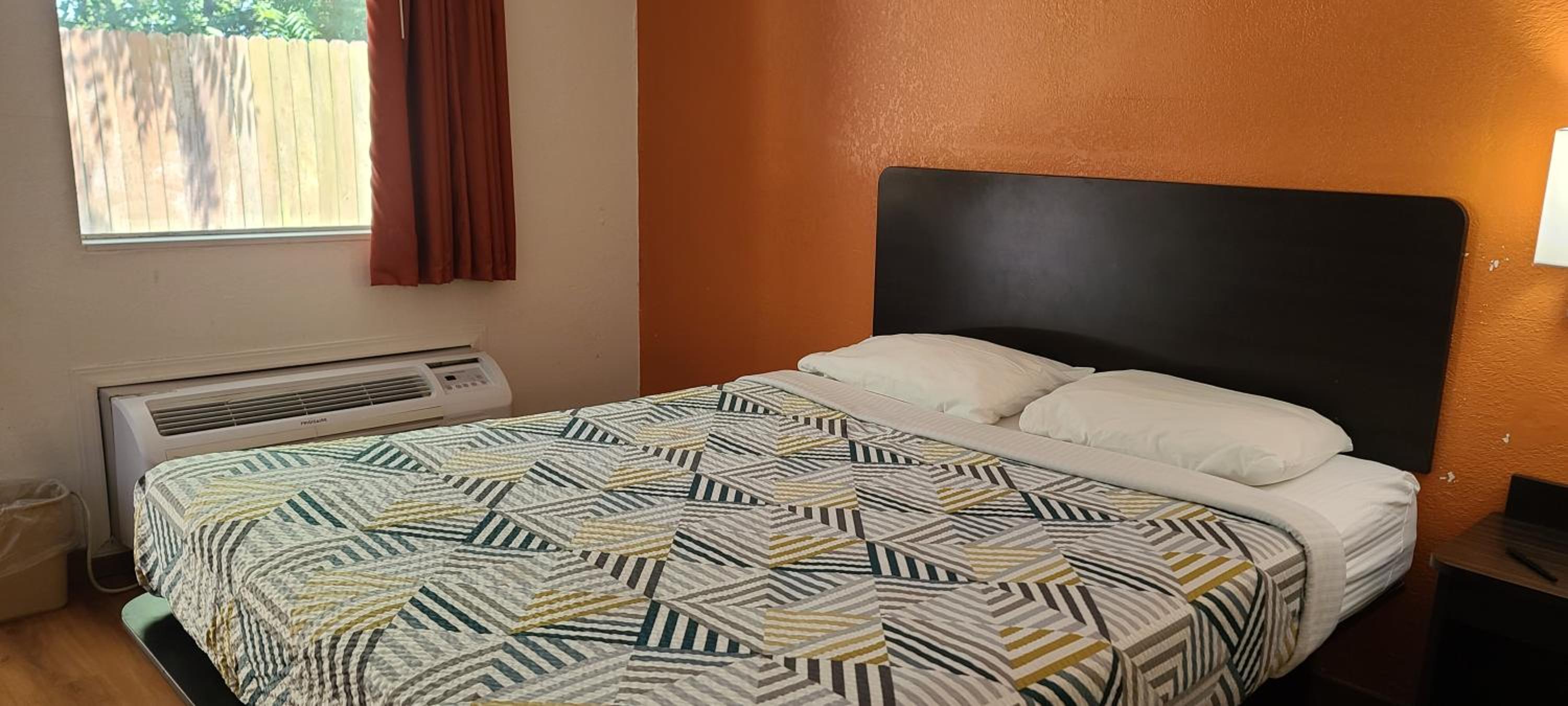Motel 6-Rolla, MO